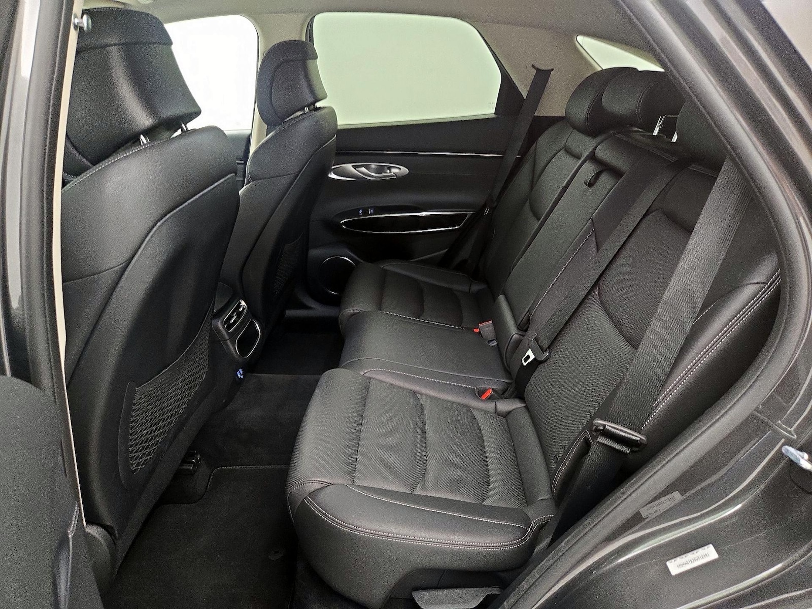 2025 GENESIS GV70 Standard - Photo 21