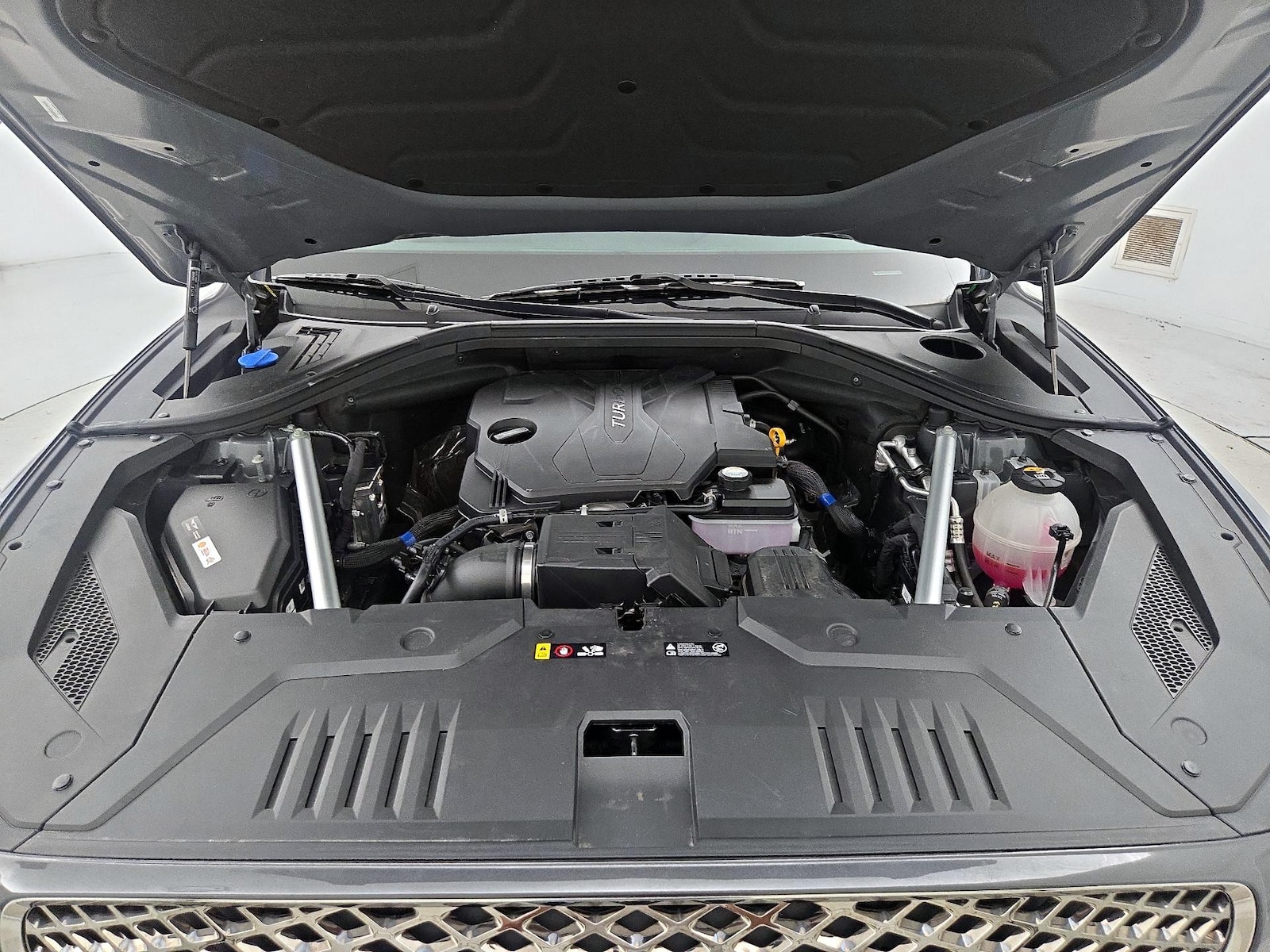 2025 GENESIS GV70 Standard - Photo 23