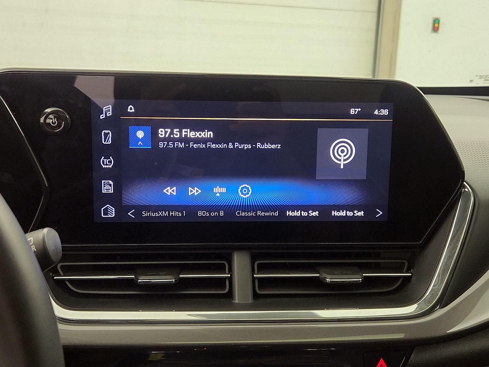 2025 Chevrolet Trax Activ - Photo 16