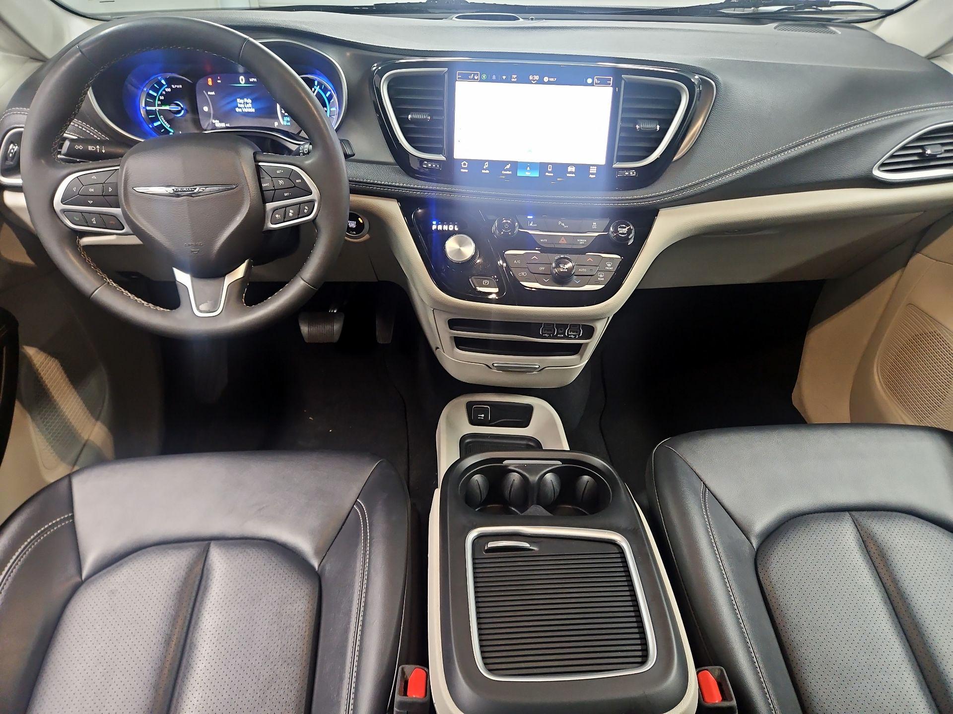 Thumbnail: 2024 Chrysler Pacifica - 9