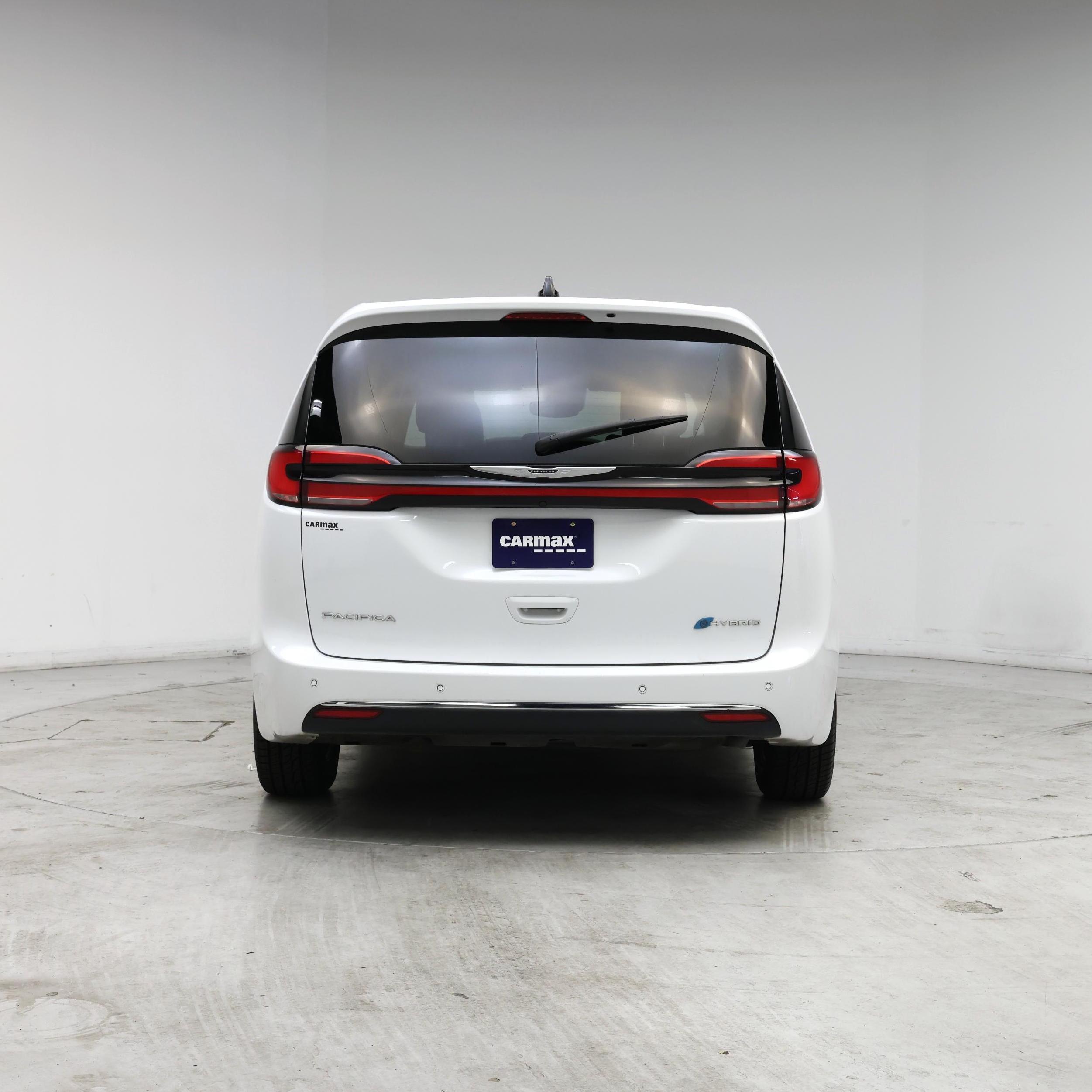 Thumbnail: 2024 Chrysler Pacifica - 6