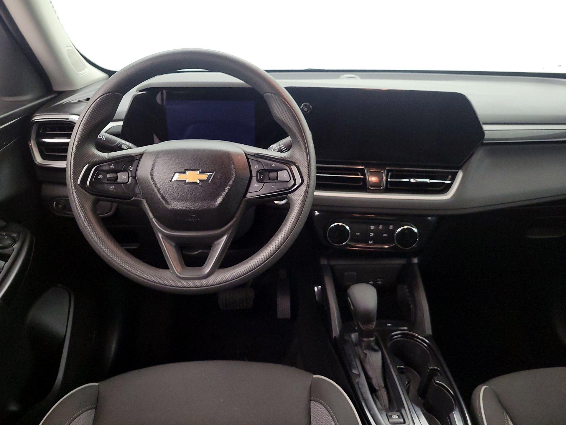 Thumbnail: 2025 Chevrolet TrailBlazer - 10
