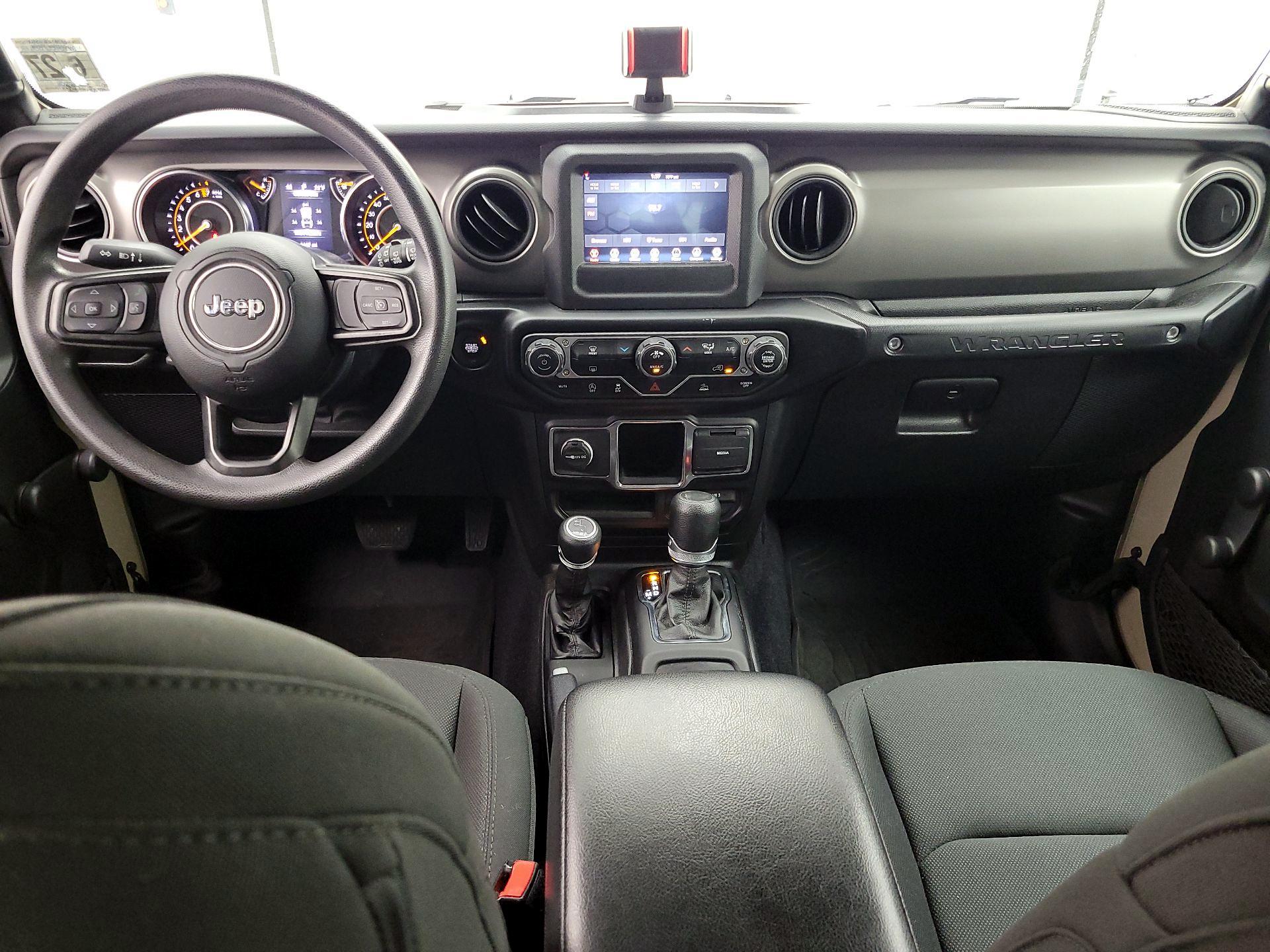Thumbnail: 2022 Jeep Wrangler - 9