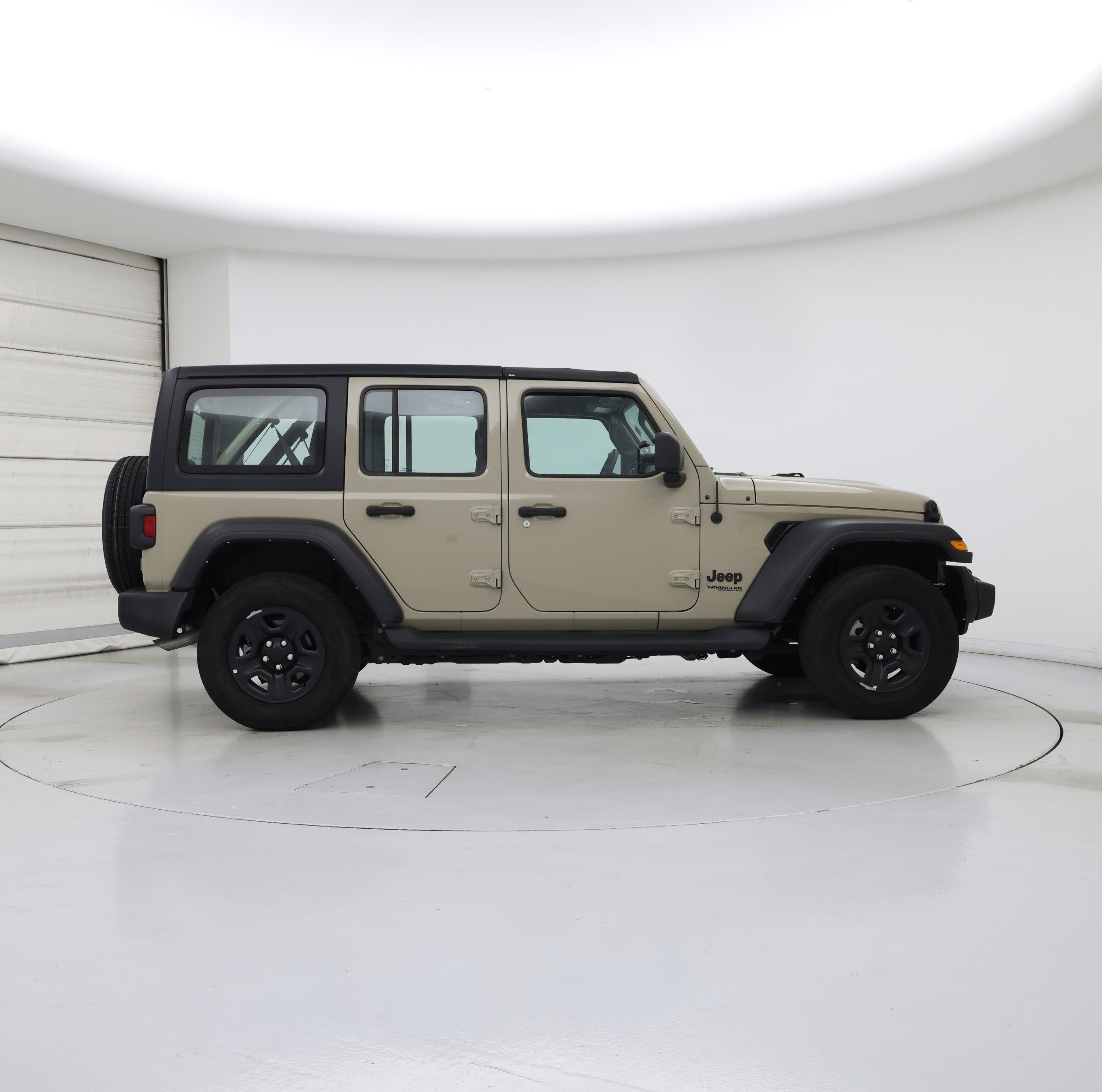 Thumbnail: 2022 Jeep Wrangler - 7