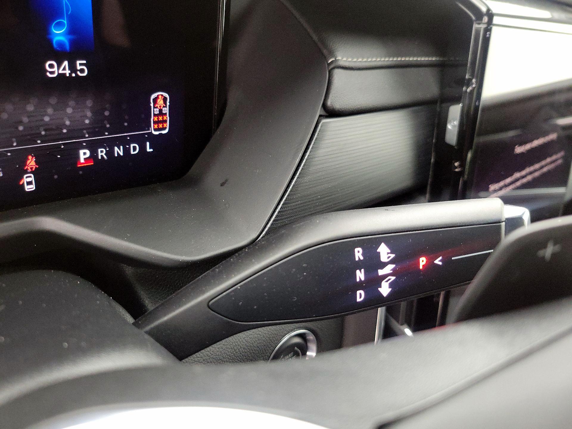 Thumbnail: 2025 GMC Acadia - 17