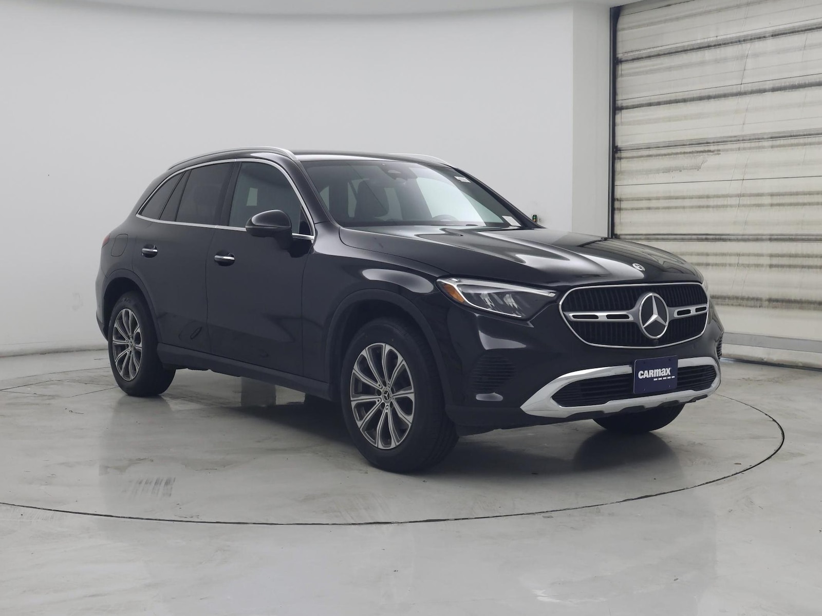 2024 Mercedes-Benz GLC GLC300 - Photo 2
