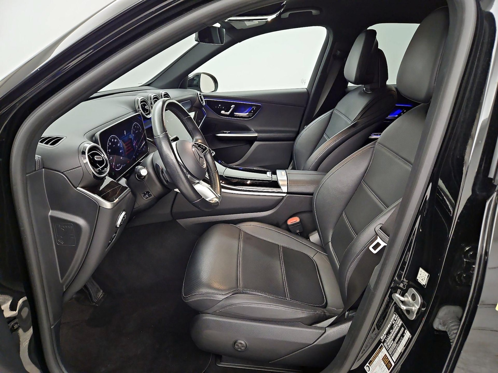 2024 Mercedes-Benz GLC GLC300 - Photo 12