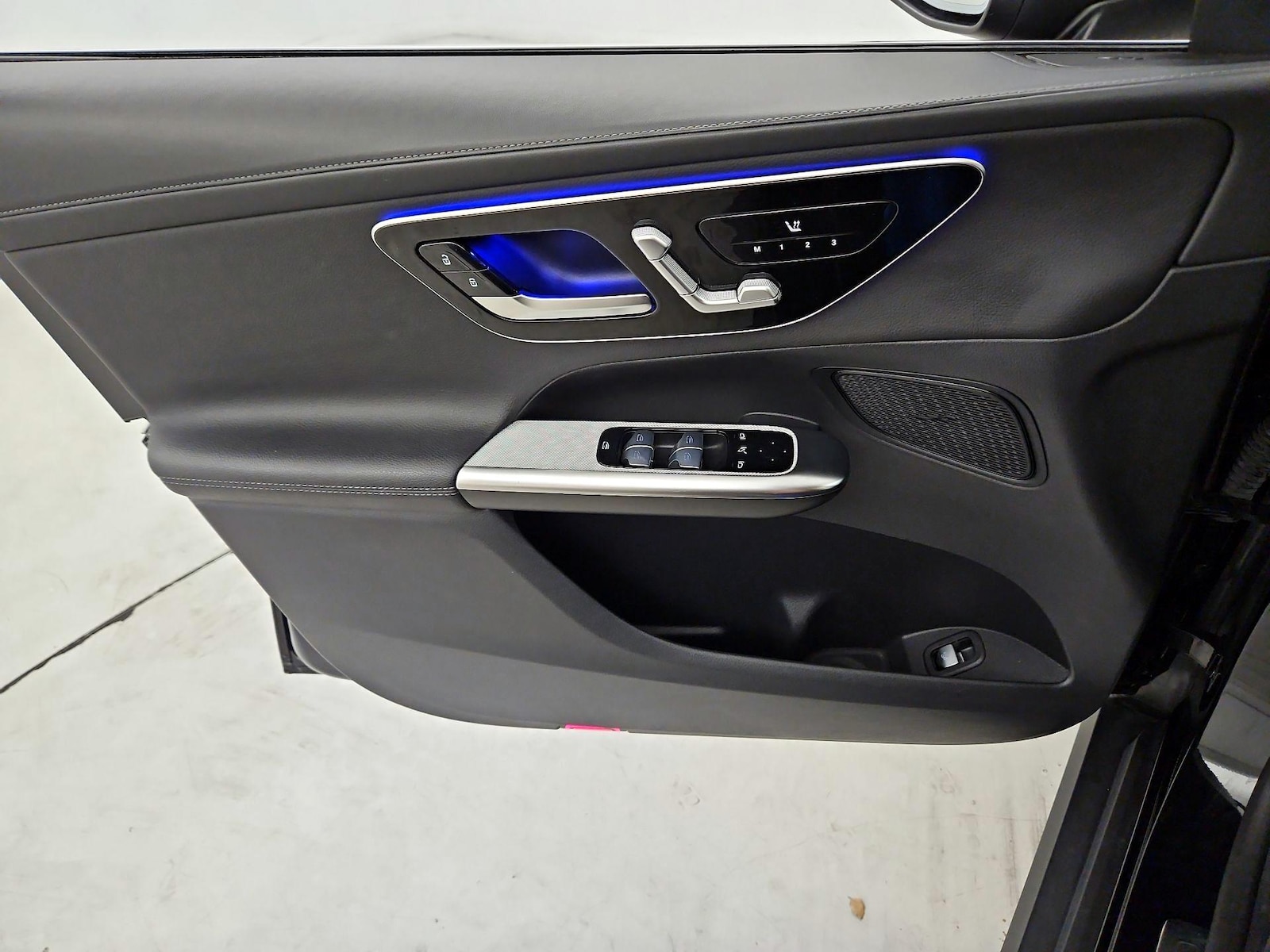 2024 Mercedes-Benz GLC GLC300 - Photo 13