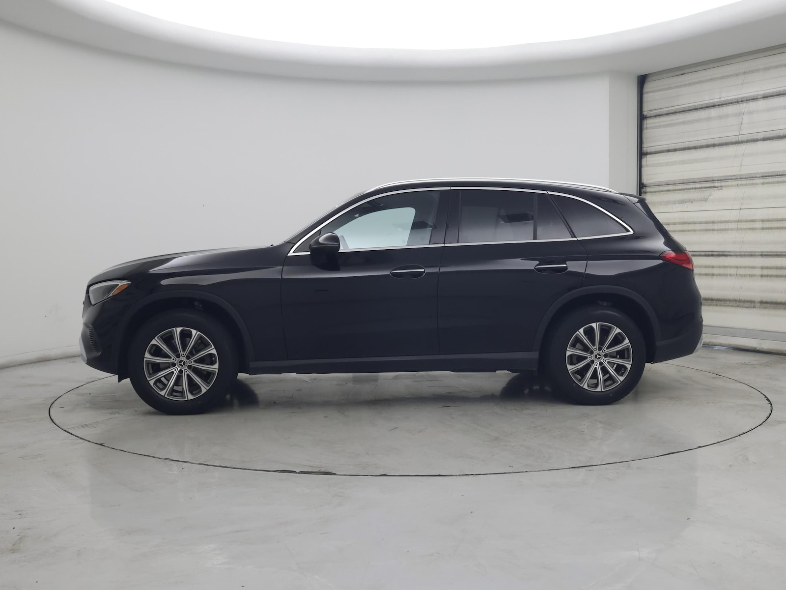 2024 Mercedes-Benz GLC GLC300 - Photo 4