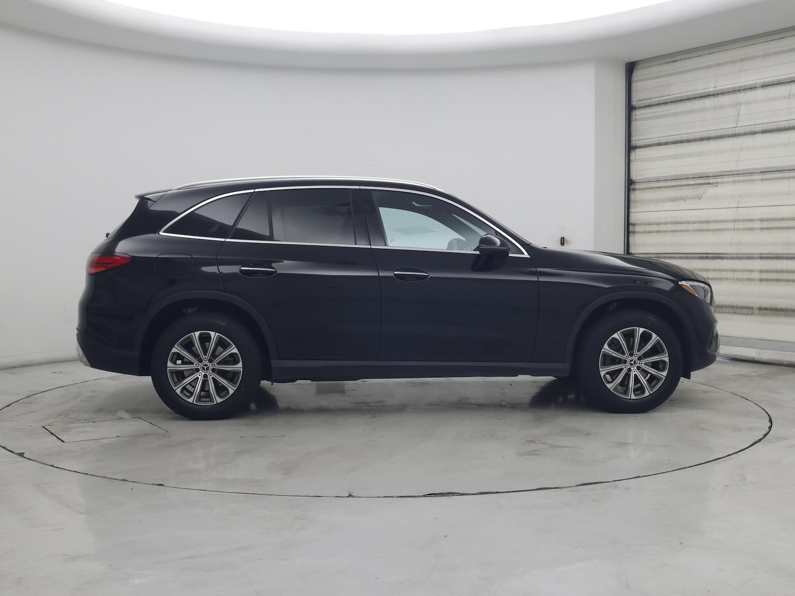 2024 Mercedes-Benz GLC GLC300 - Photo 8