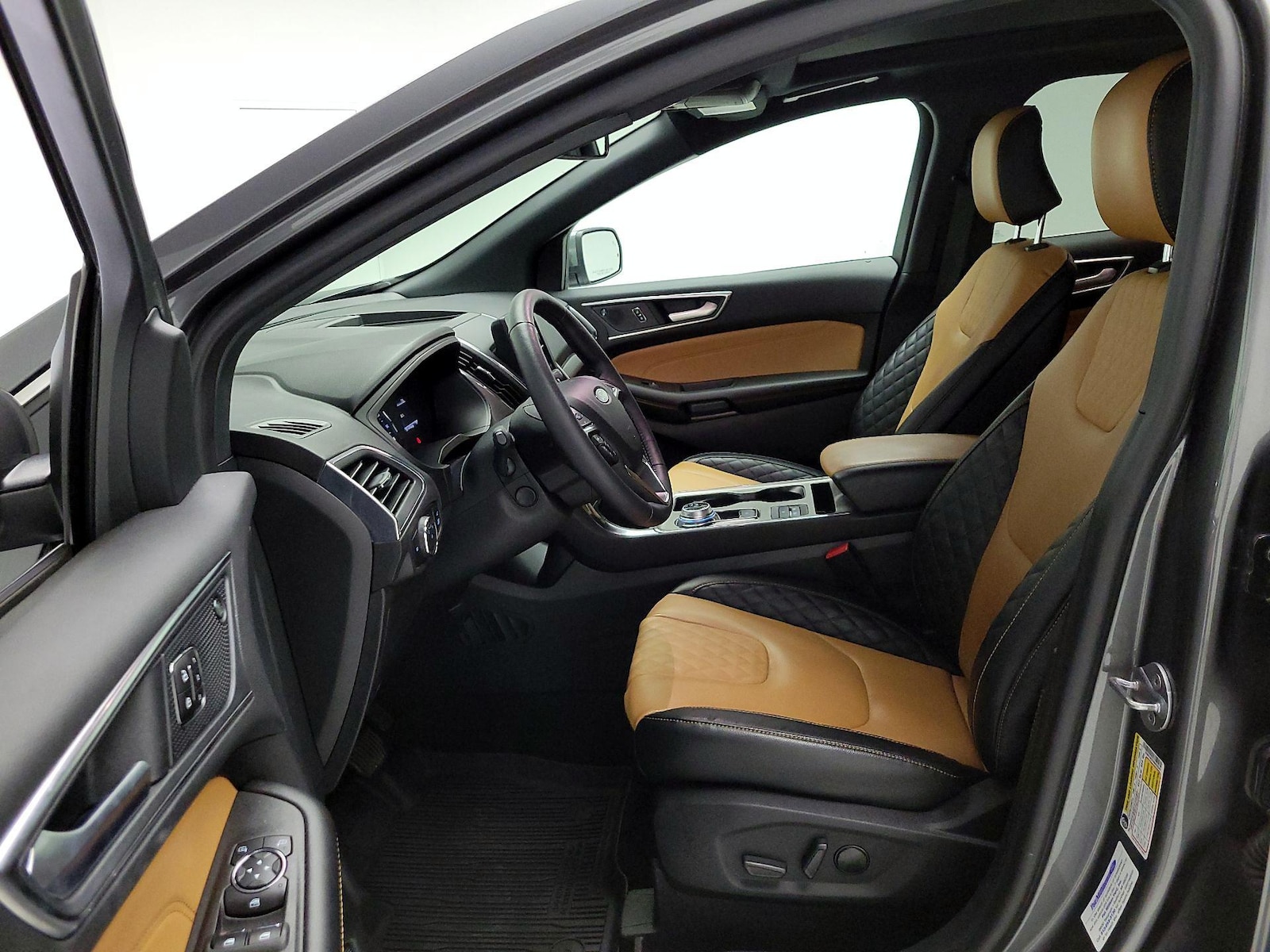2024 Ford Edge Titanium - Photo 12