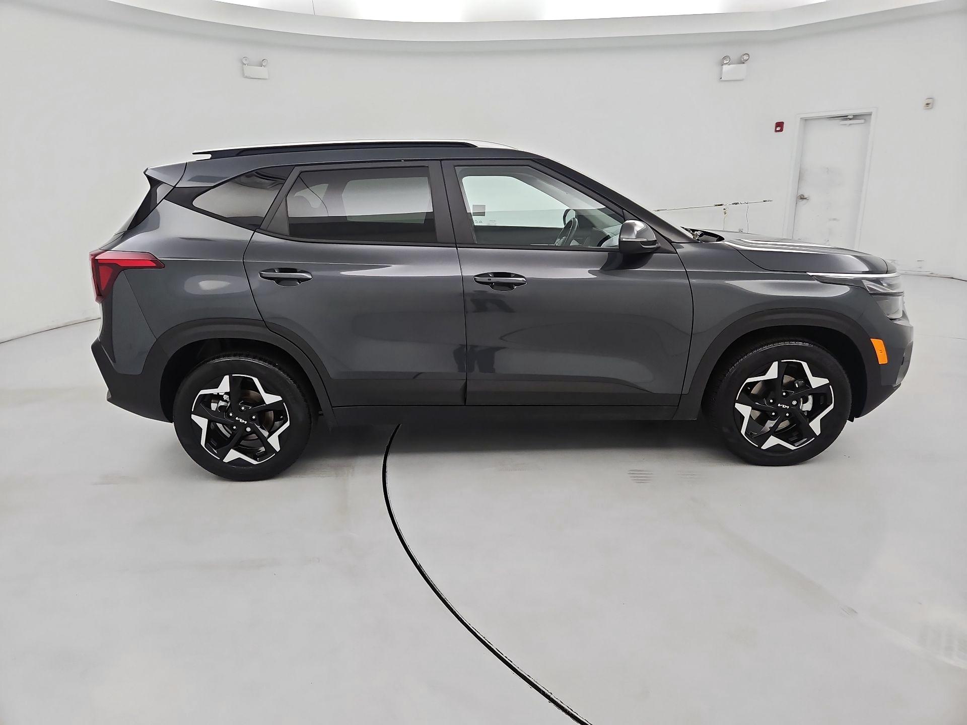 Thumbnail: 2025 Kia Seltos - 4