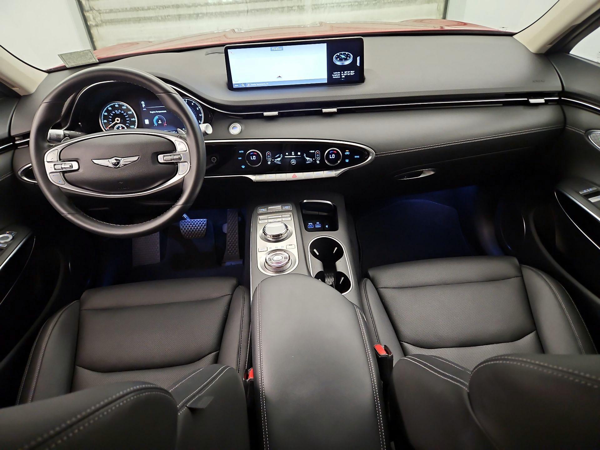 Thumbnail: 2025 Genesis GV70 - 9