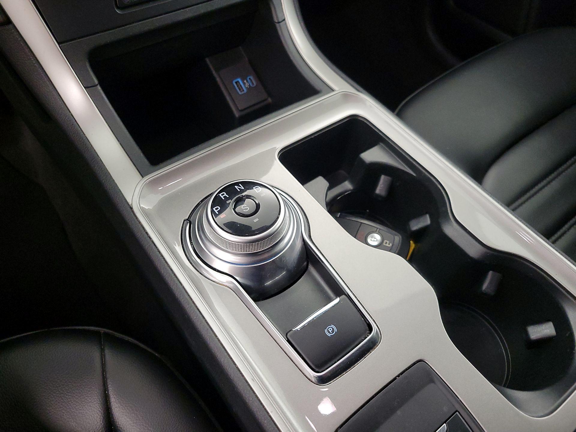 Thumbnail: 2024 Ford Edge - 17