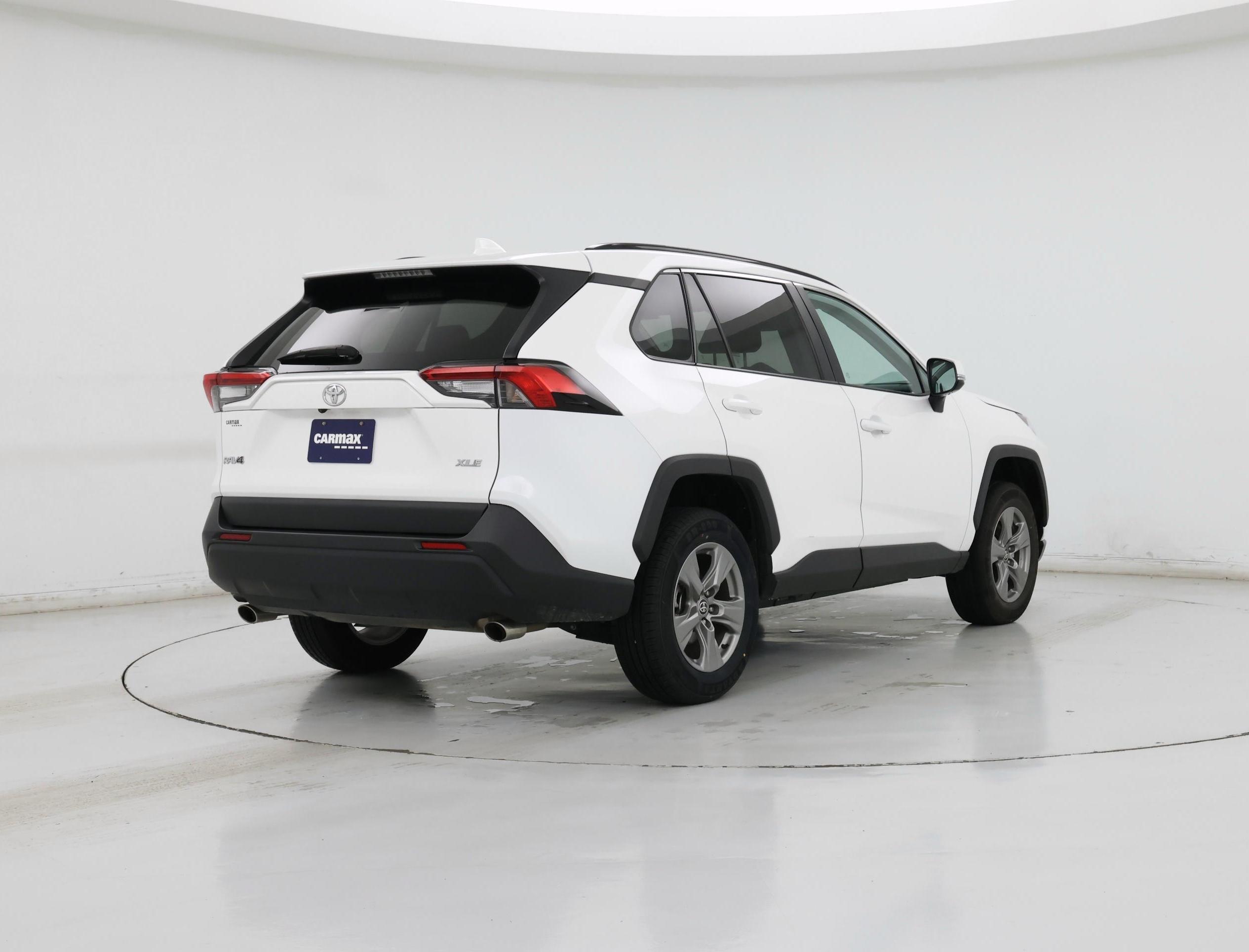 Thumbnail: 2024 Toyota RAV4 - 8