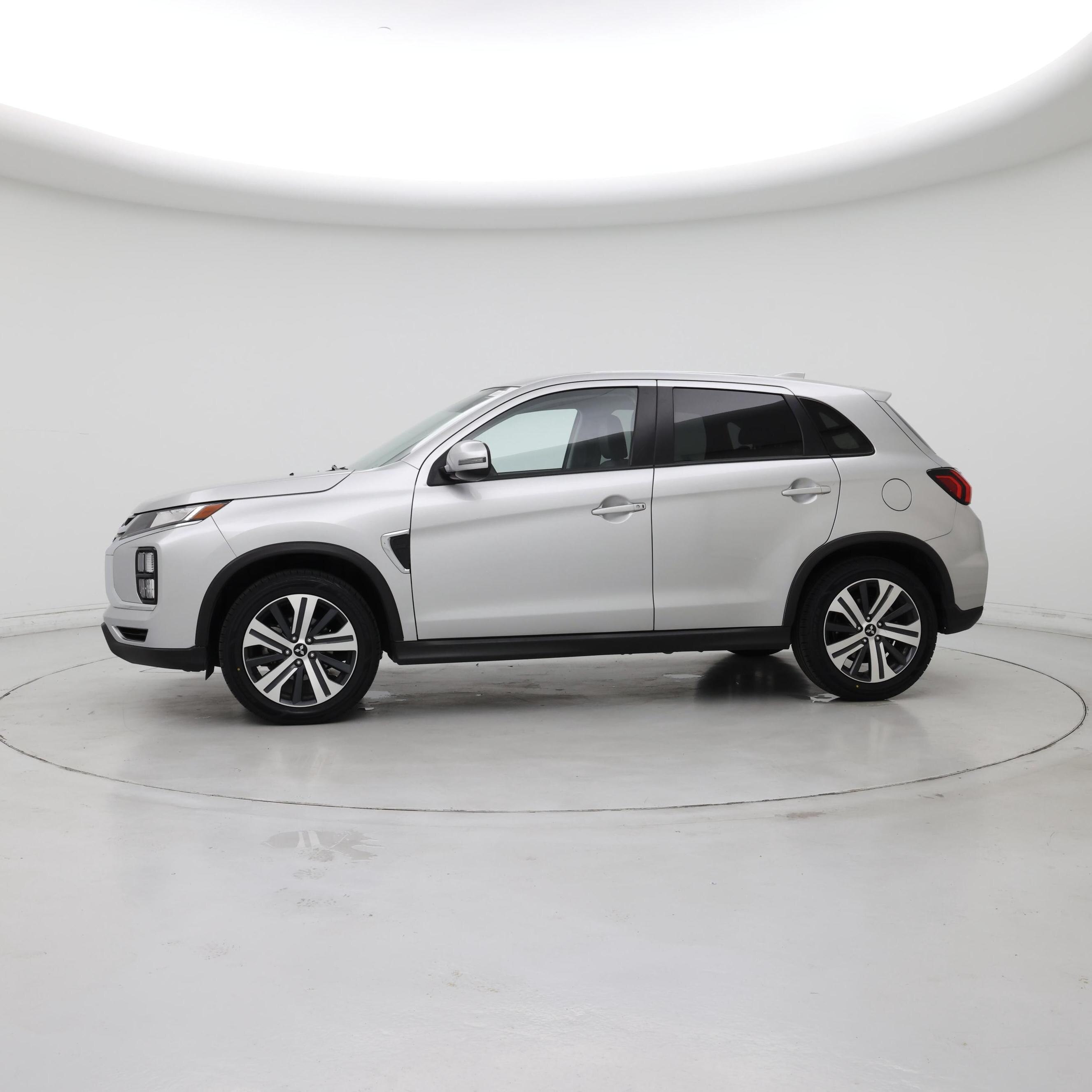 Thumbnail: 2024 Mitsubishi Outlander Sport - 3