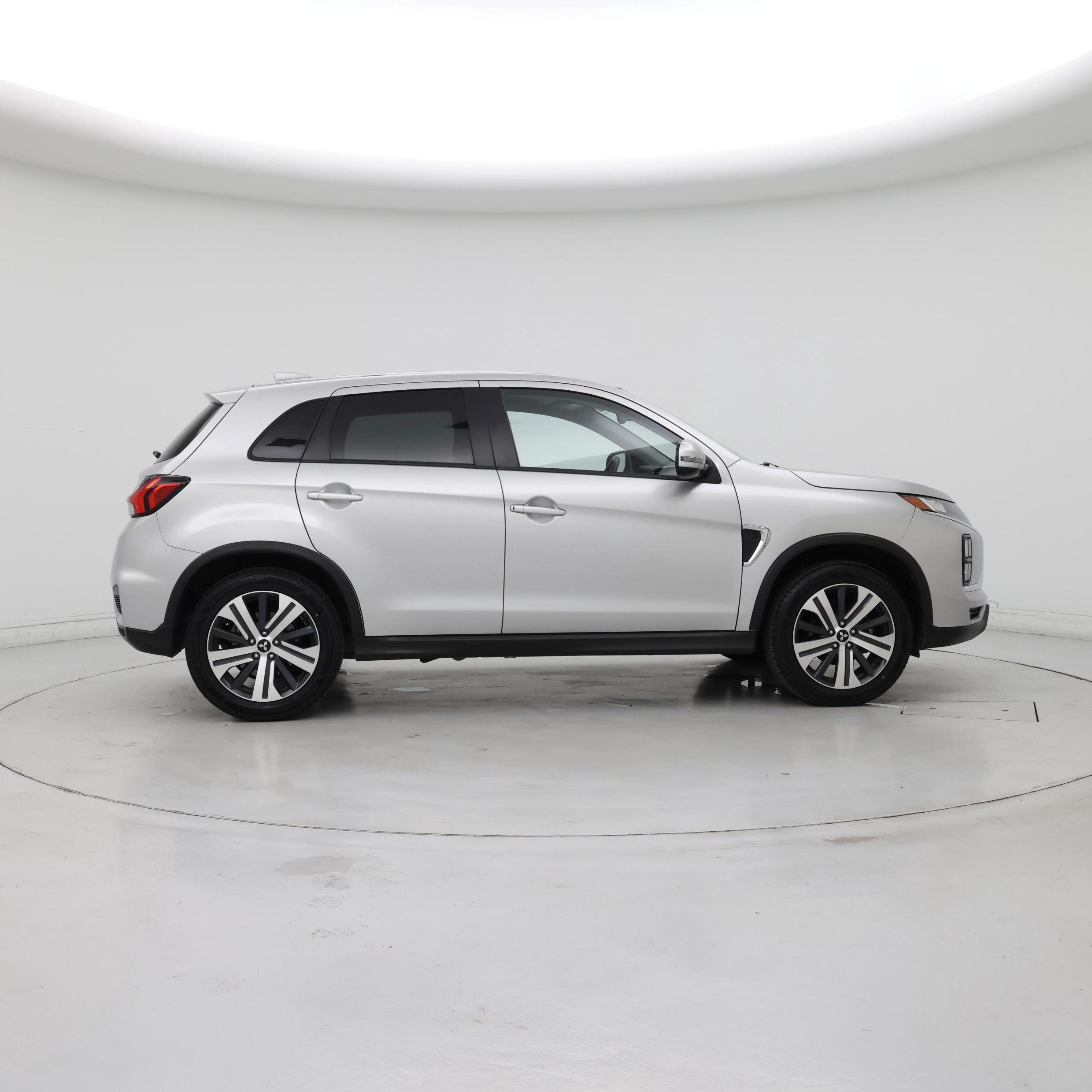 Thumbnail: 2024 Mitsubishi Outlander Sport - 7