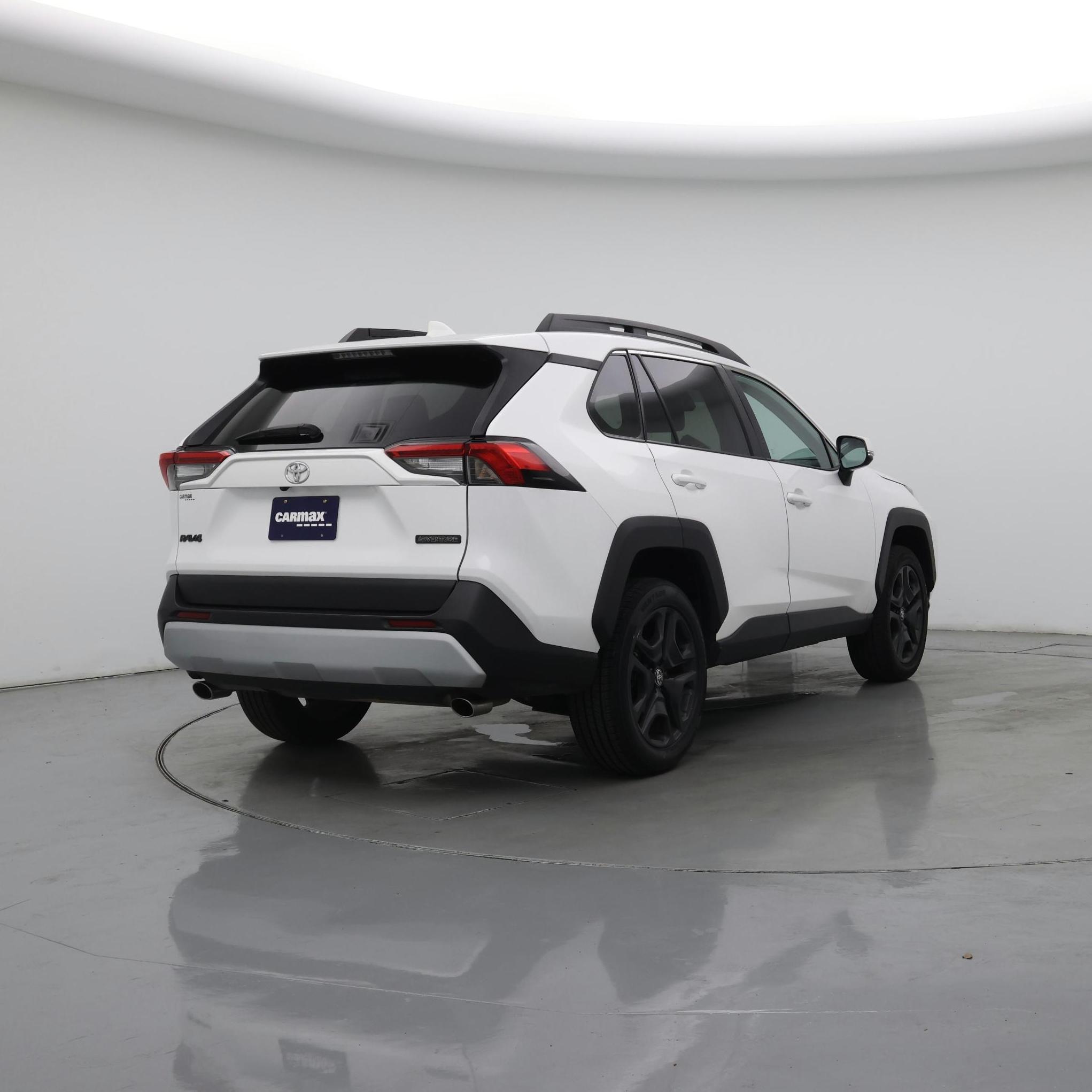 Thumbnail: 2024 Toyota RAV4 - 8