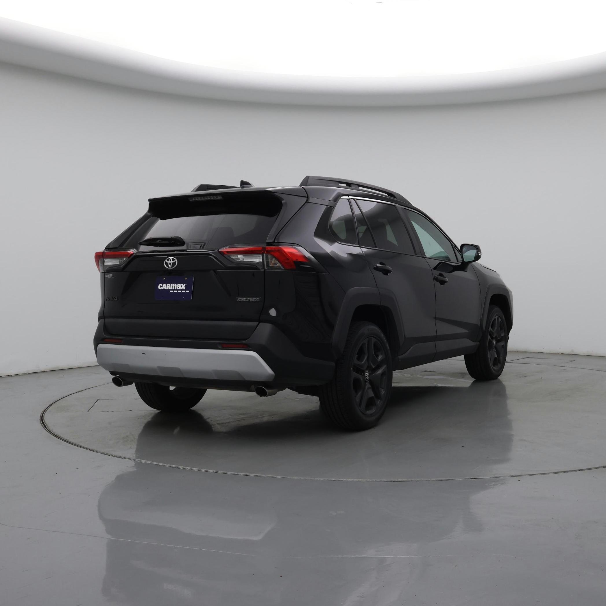 Thumbnail: 2024 Toyota RAV4 - 8