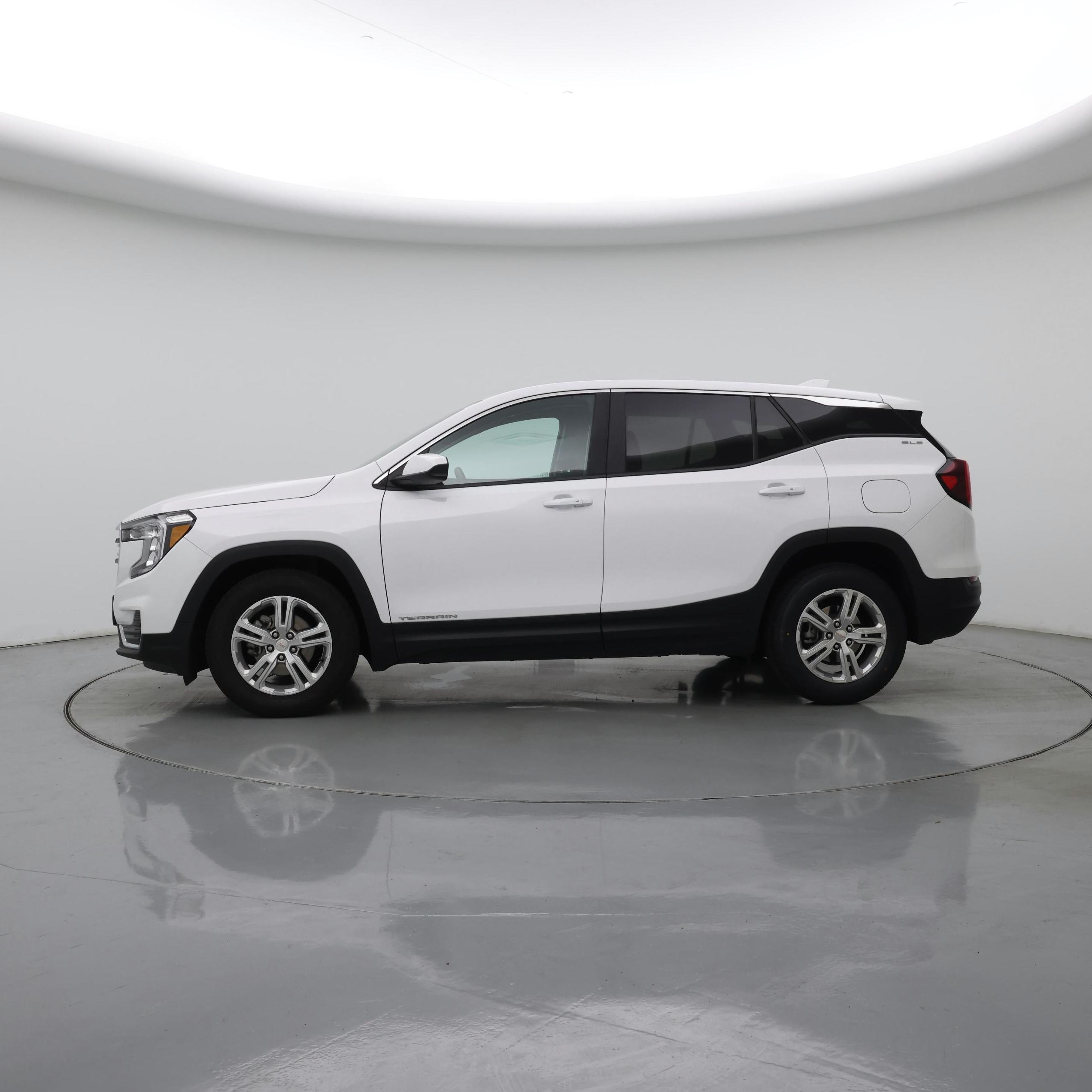 Thumbnail: 2024 GMC Terrain - 3