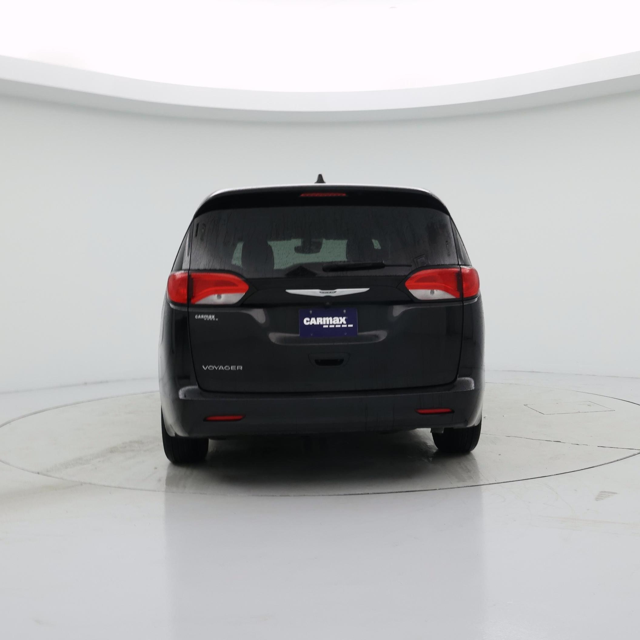 Thumbnail: 2023 Chrysler Voyager - 6