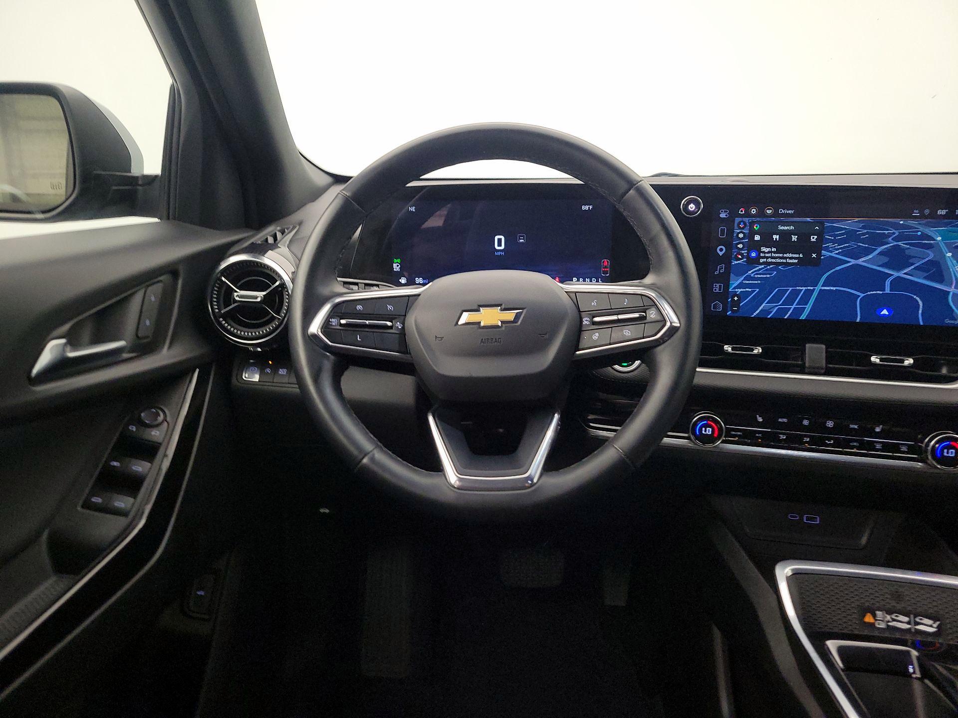 Thumbnail: 2025 Chevrolet Equinox - 10