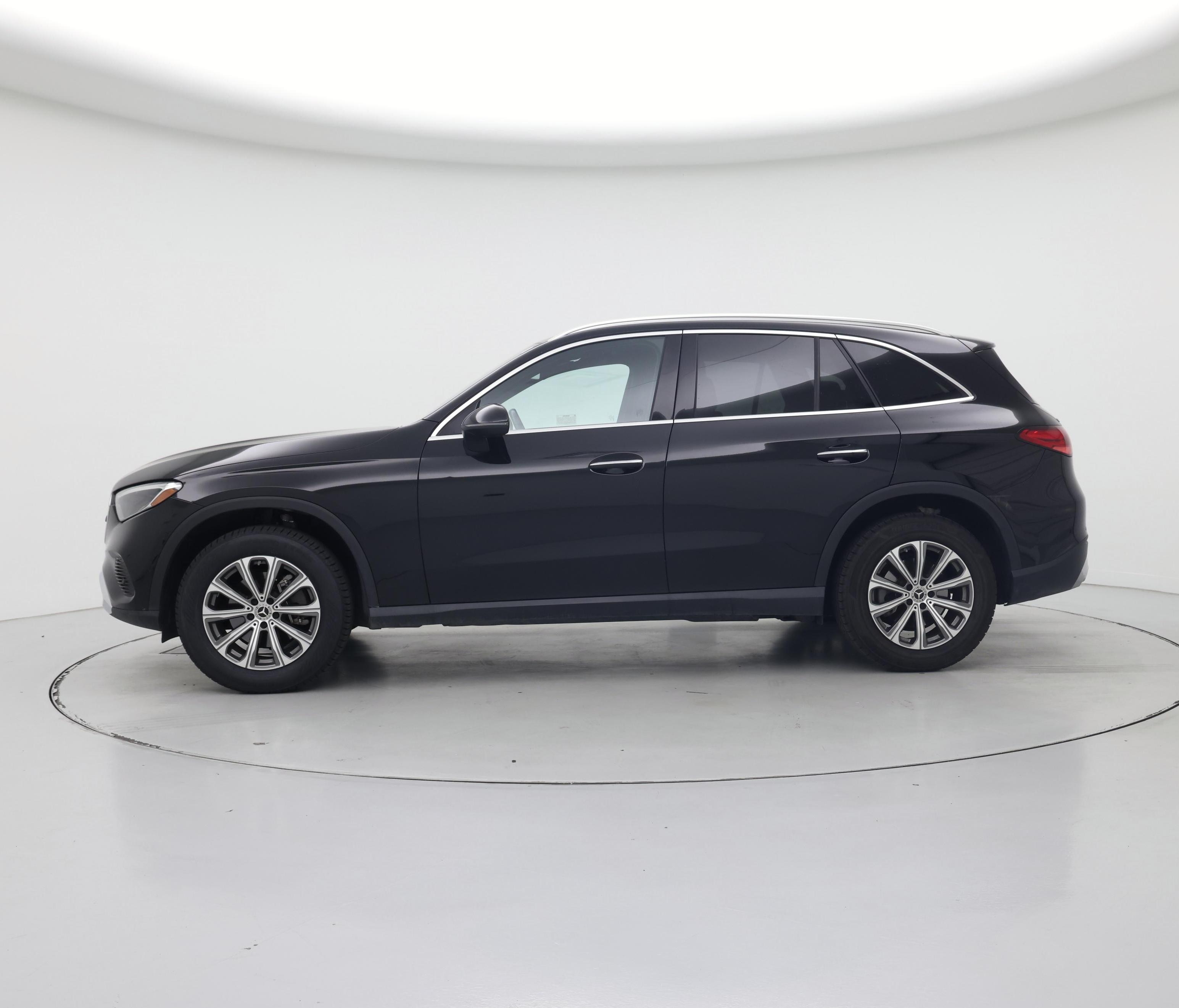 Thumbnail: 2024 Mercedes-Benz GLC - 3
