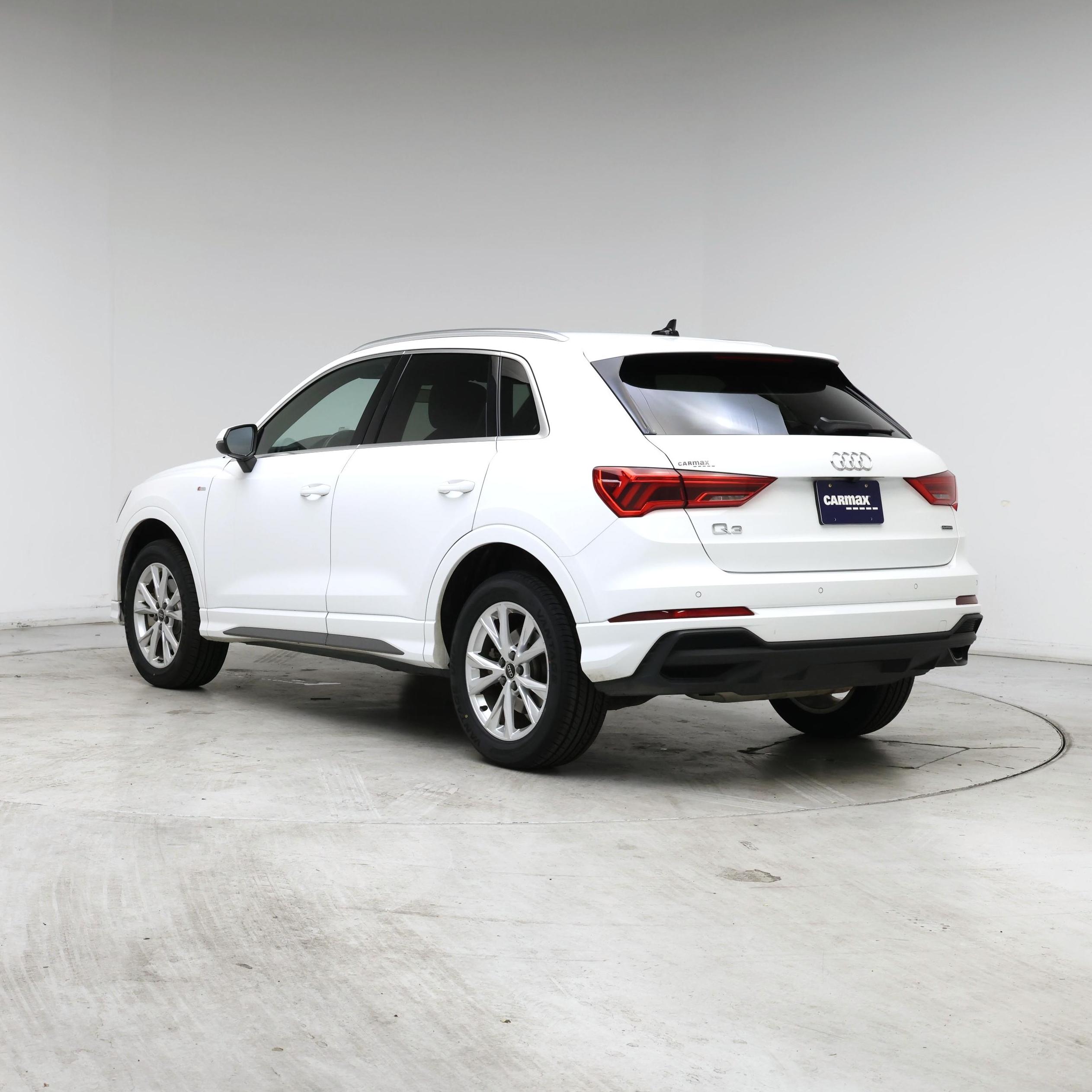 Thumbnail: 2025 Audi Q3 - 2