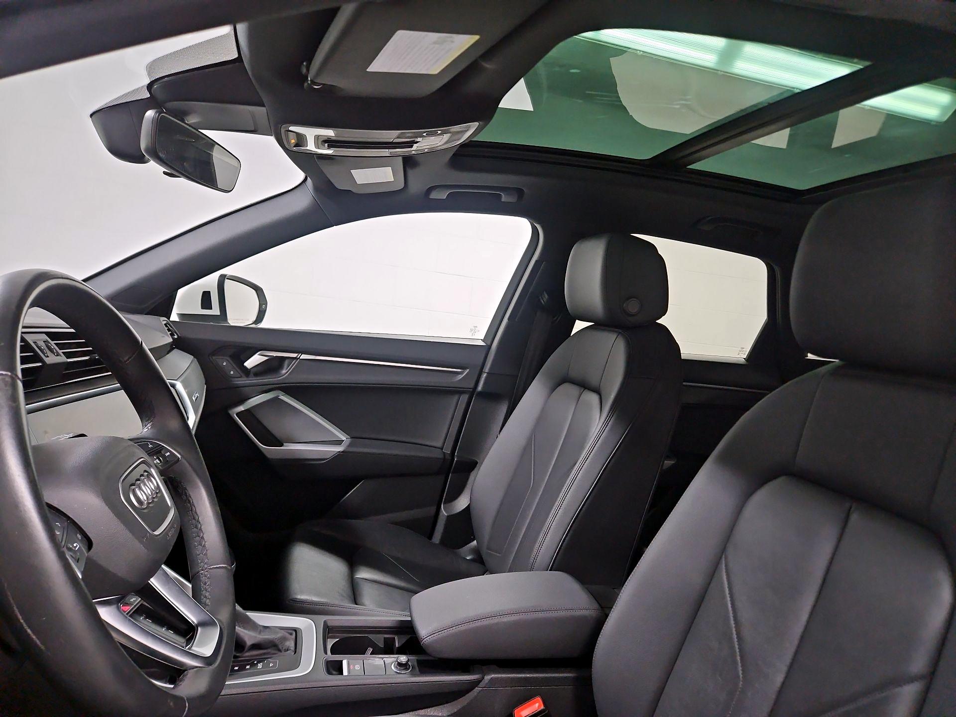 Thumbnail: 2025 Audi Q3 - 19
