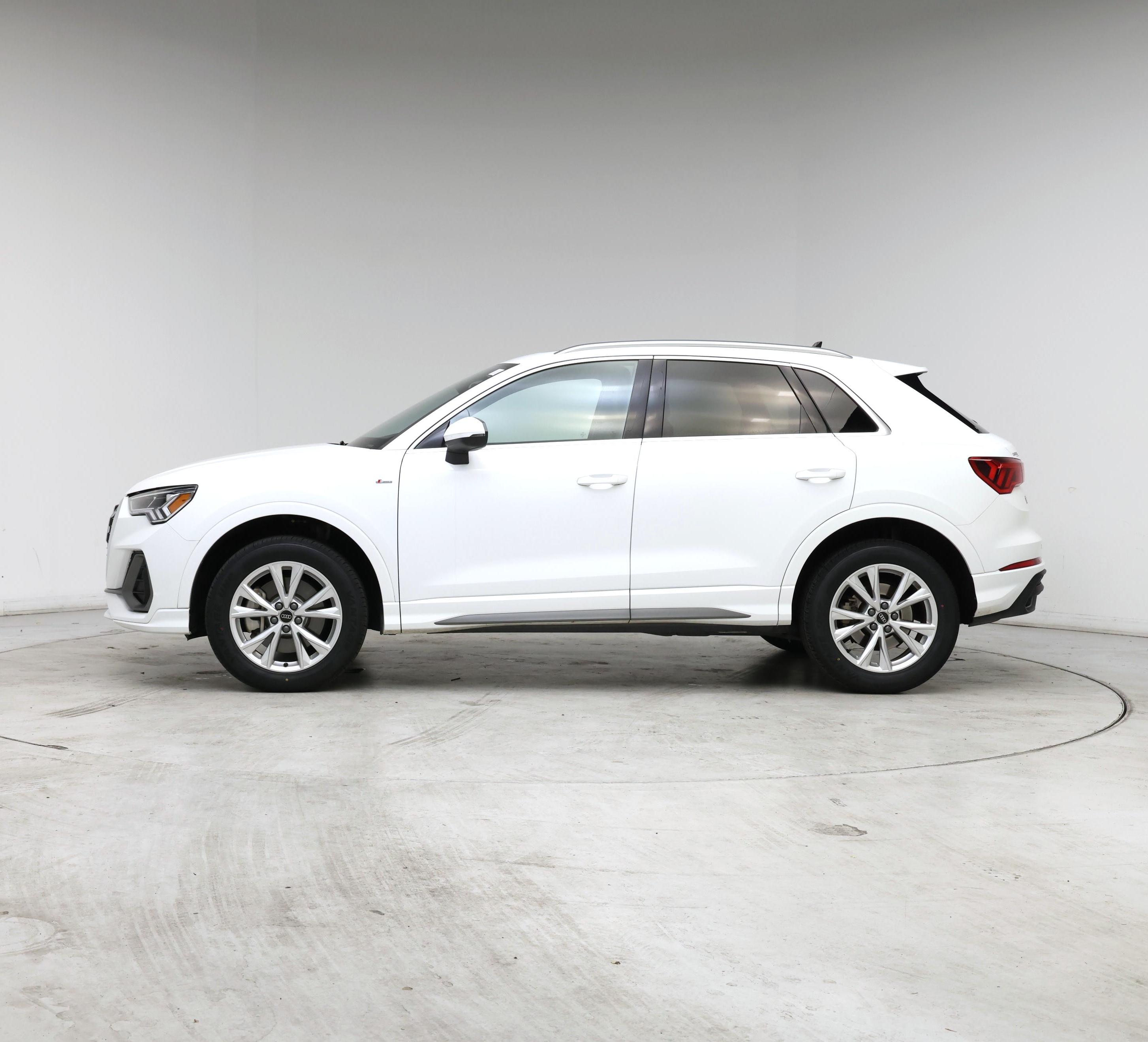 Thumbnail: 2025 Audi Q3 - 3
