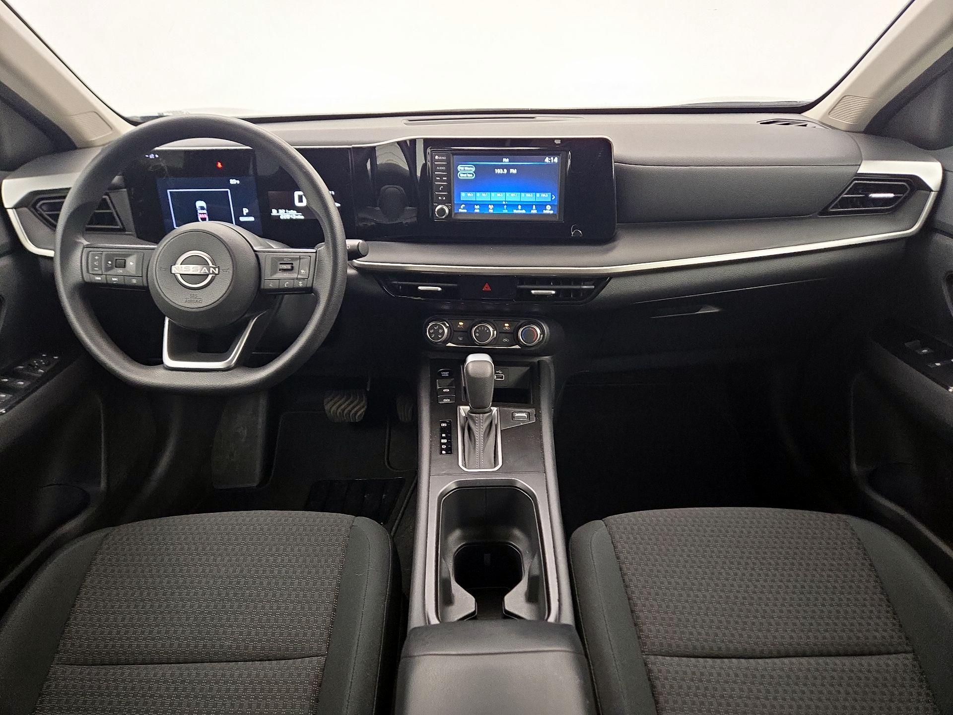 Thumbnail: 2025 Nissan Kicks - 9
