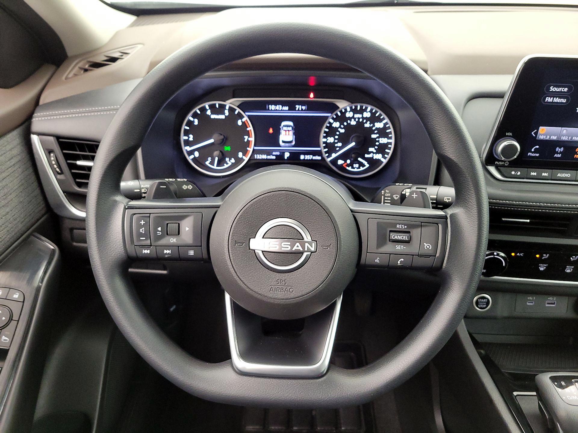 Thumbnail: 2023 Nissan Rogue - 10