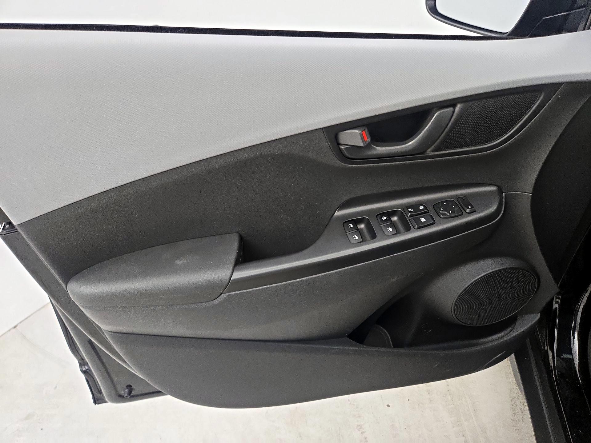 Thumbnail: 2019 Hyundai Kona - 12