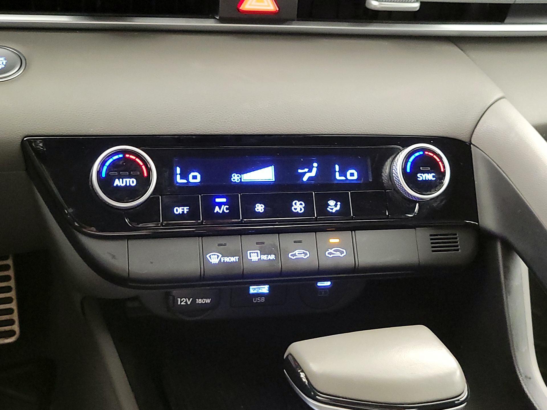 Thumbnail: 2025 Hyundai Elantra - 16
