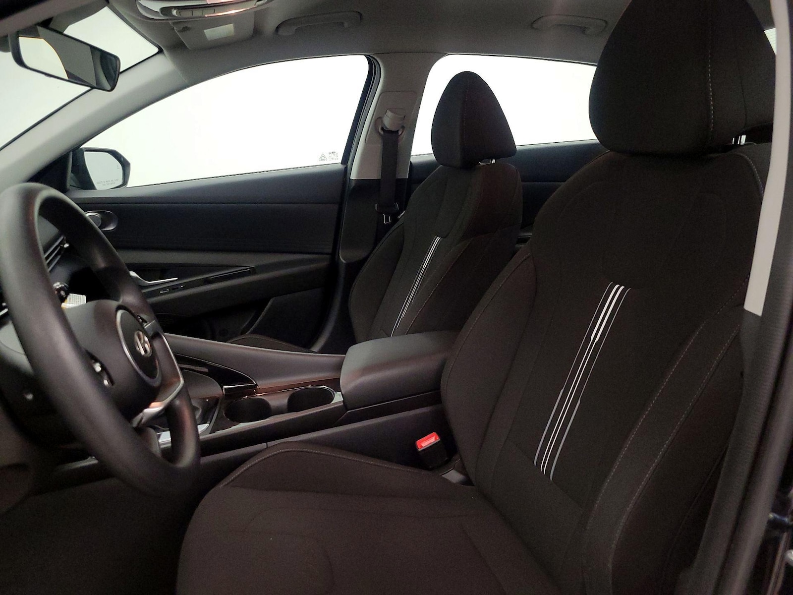 2025 Hyundai Elantra Blue - Photo 12