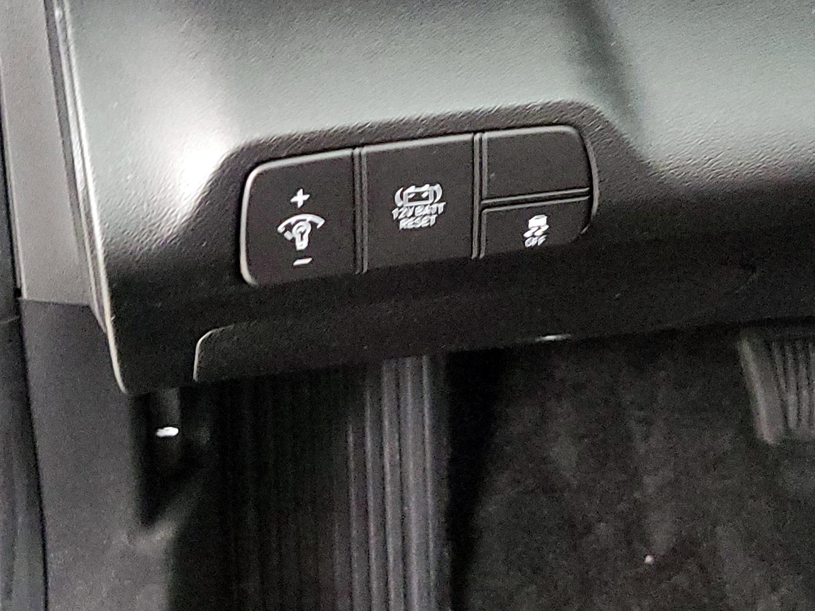 2025 Hyundai Elantra Blue - Photo 14