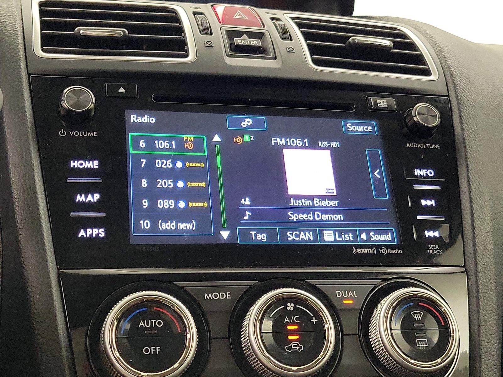 2017 Subaru Forester Touring - Photo 16