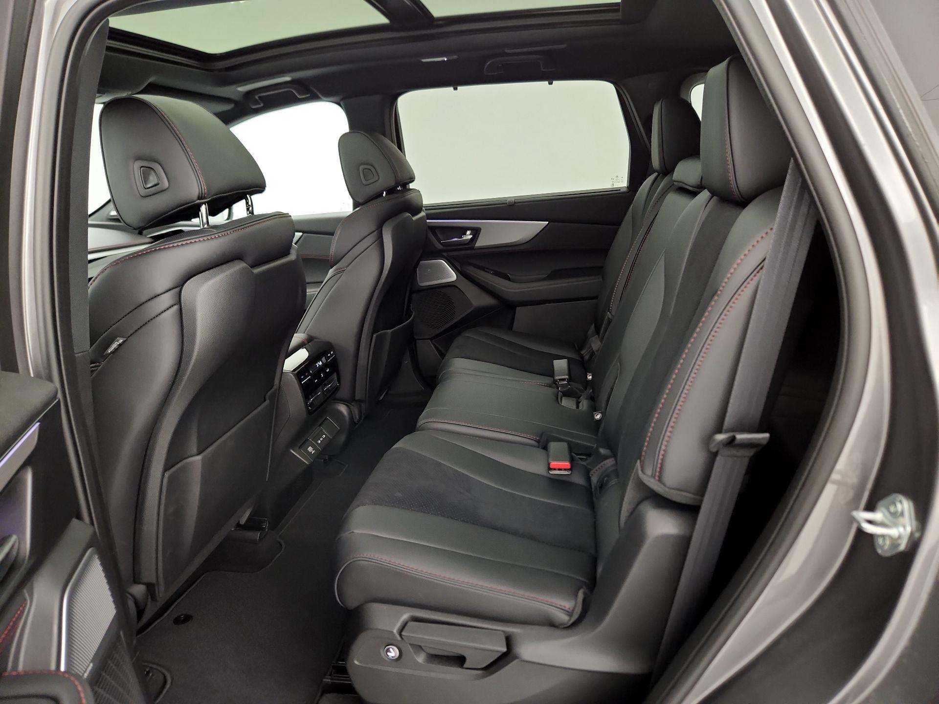 Thumbnail: 2026 Acura MDX - 10