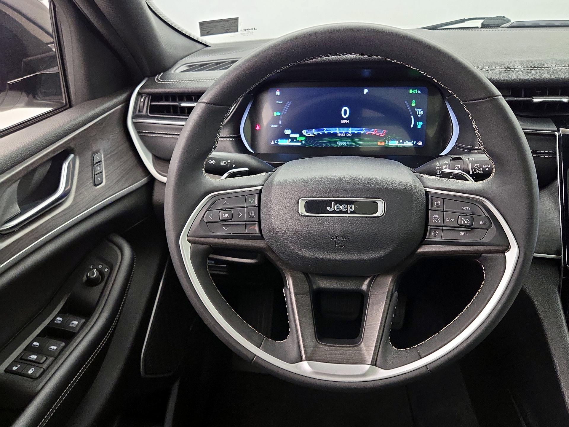 Thumbnail: 2024 Jeep Grand Cherokee - 10