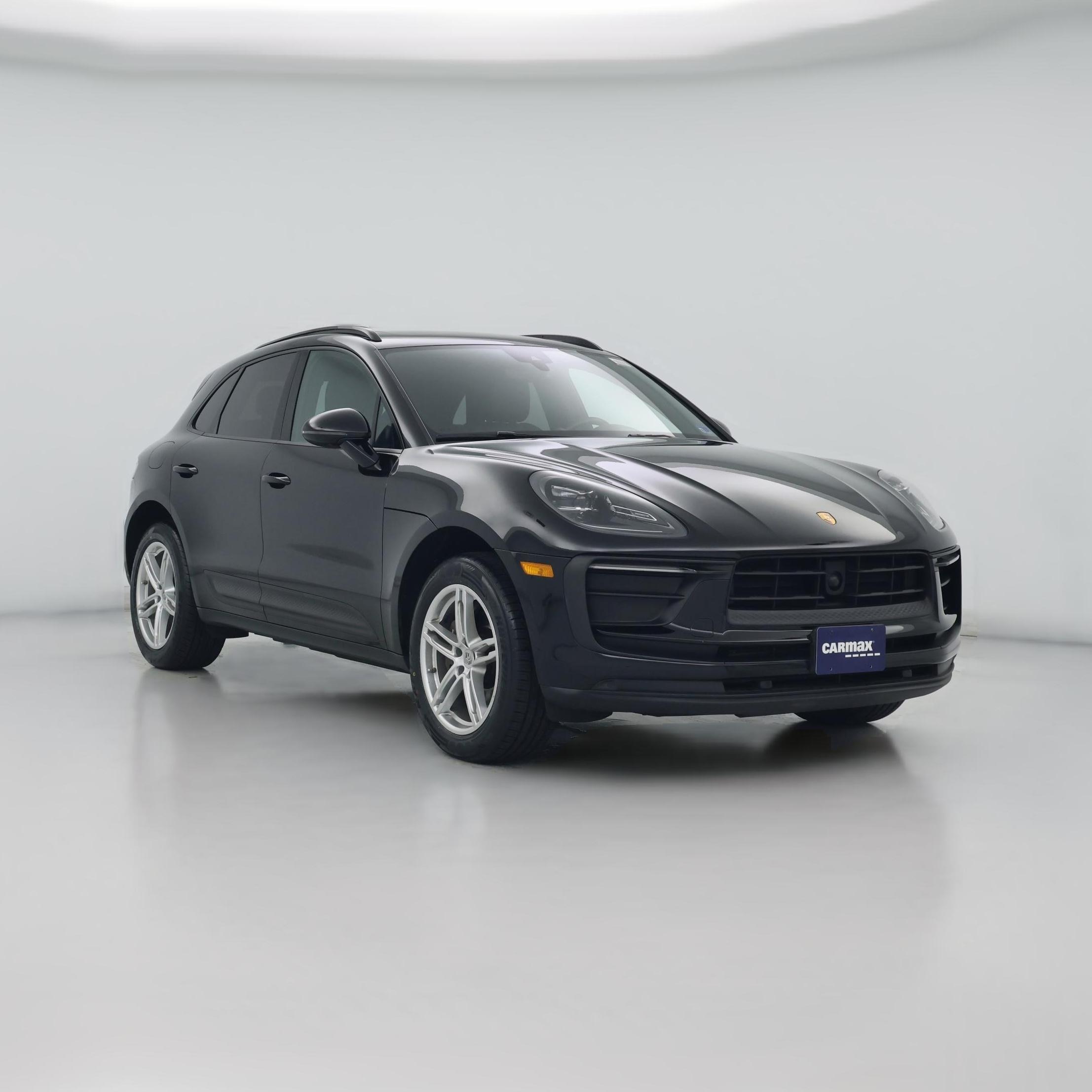 Thumbnail: 2023 Porsche Macan - 1