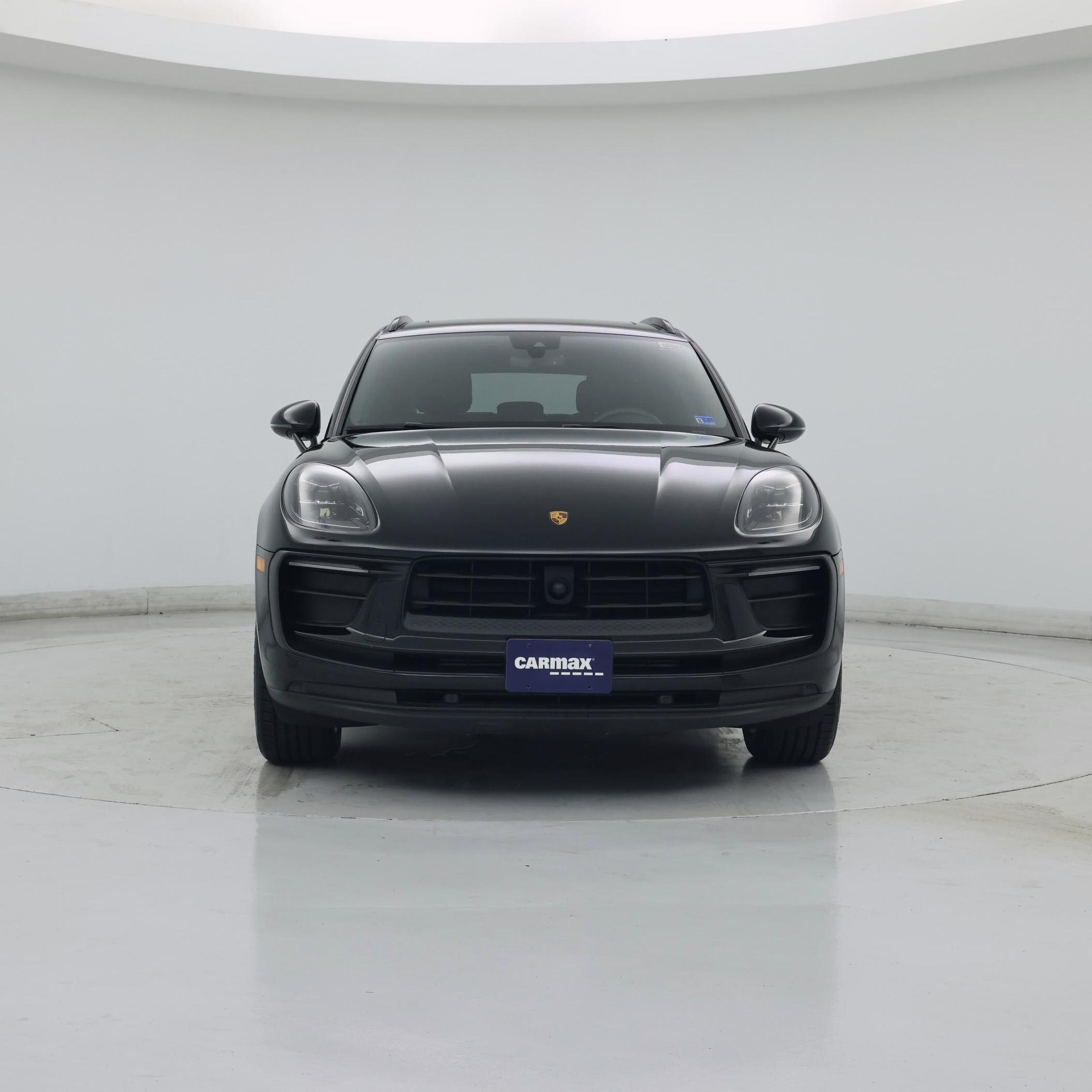 Thumbnail: 2023 Porsche Macan - 5