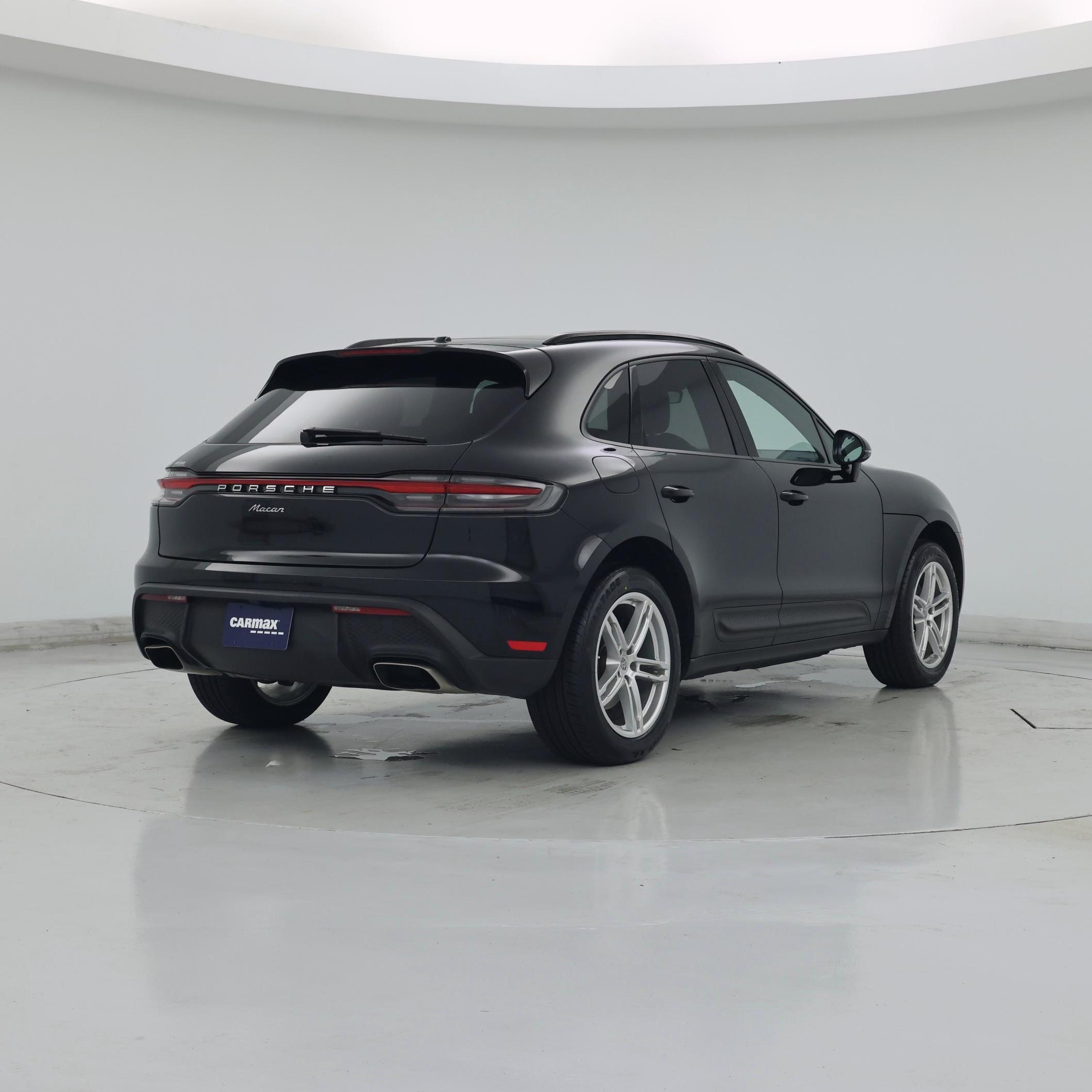 Thumbnail: 2023 Porsche Macan - 8