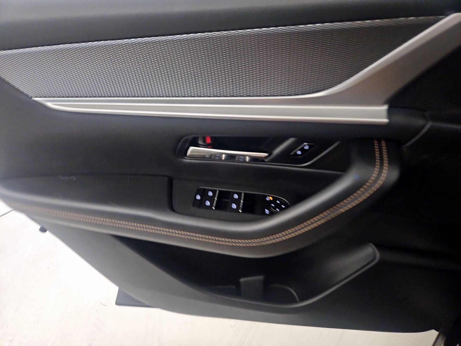 Thumbnail: 2025 Mazda CX-90 - 12