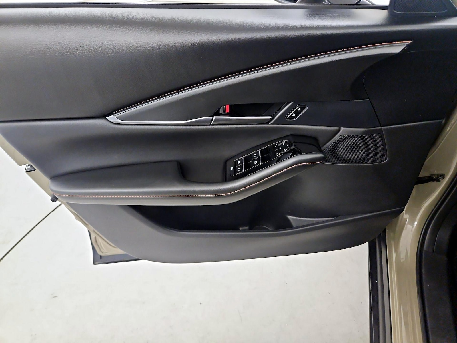 2025 Mazda CX-30 Carbon Turbo - Photo 13