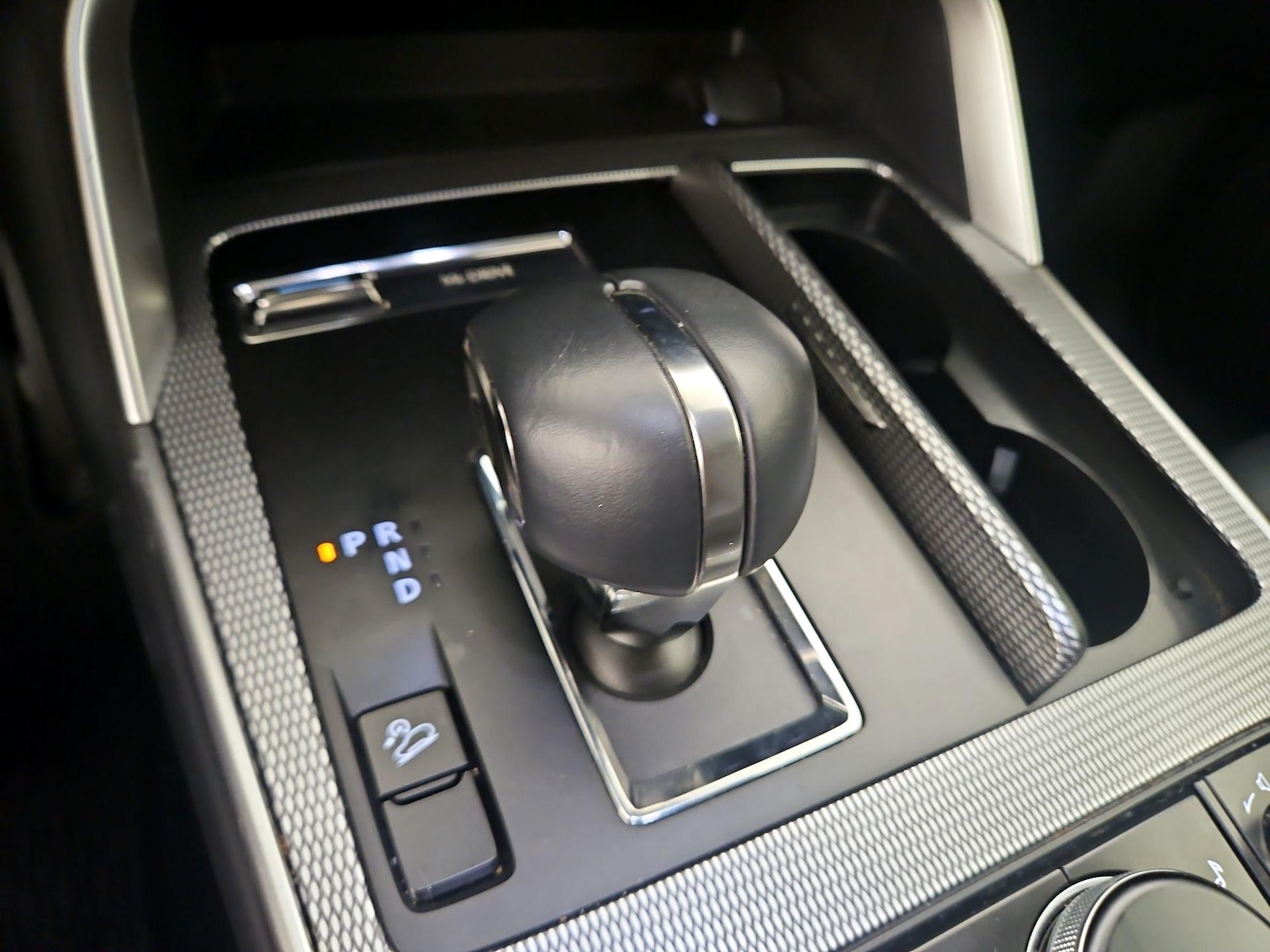 2025 Mazda CX-70 Premium Package - Photo 19