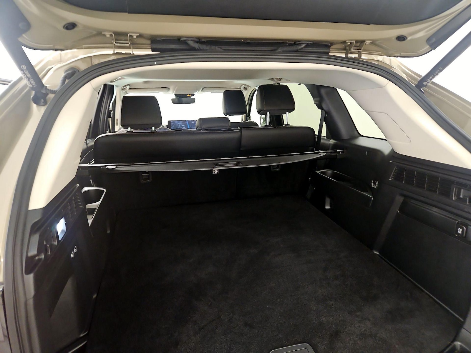 2025 Mazda CX-70 Premium Package - Photo 23