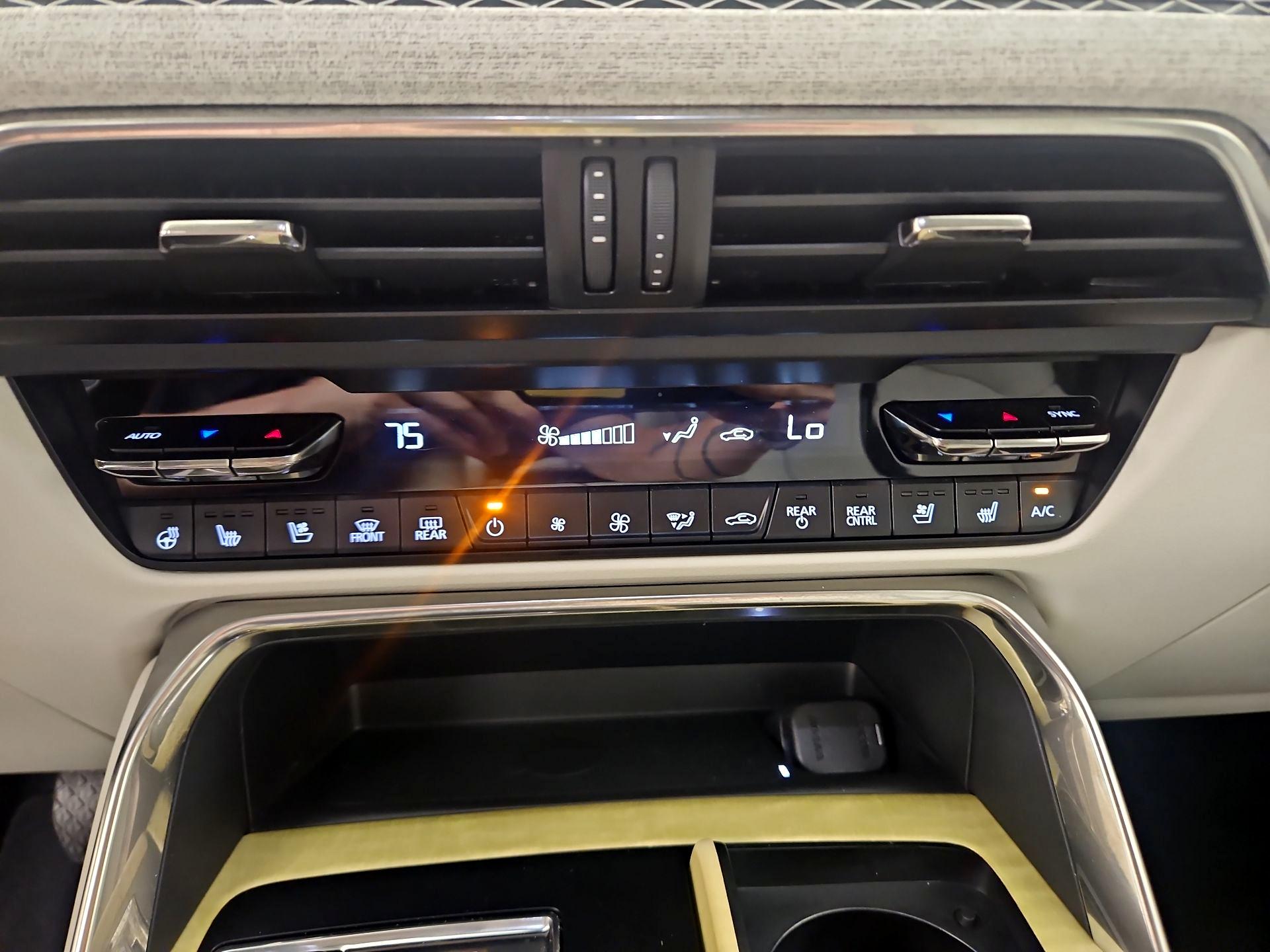 Thumbnail: 2025 Mazda CX-90 - 17