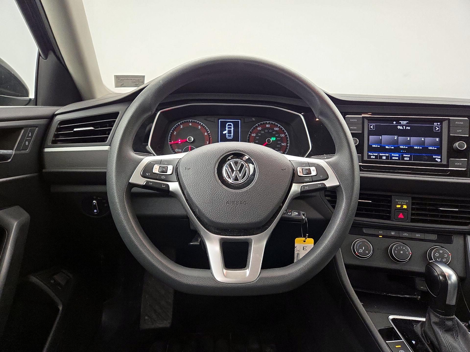 Thumbnail: 2021 Volkswagen Jetta - 10