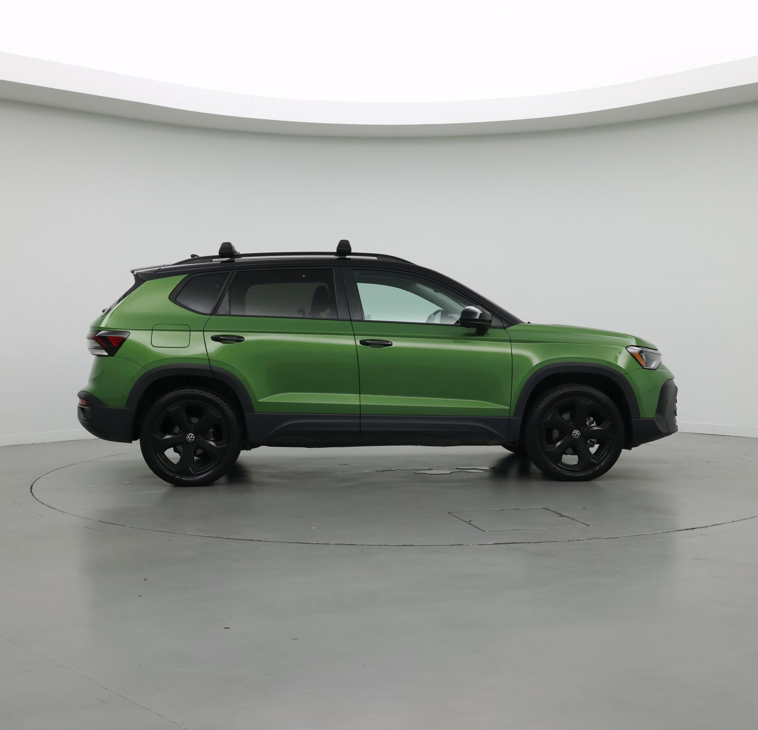 Thumbnail: 2025 Volkswagen Taos - 7