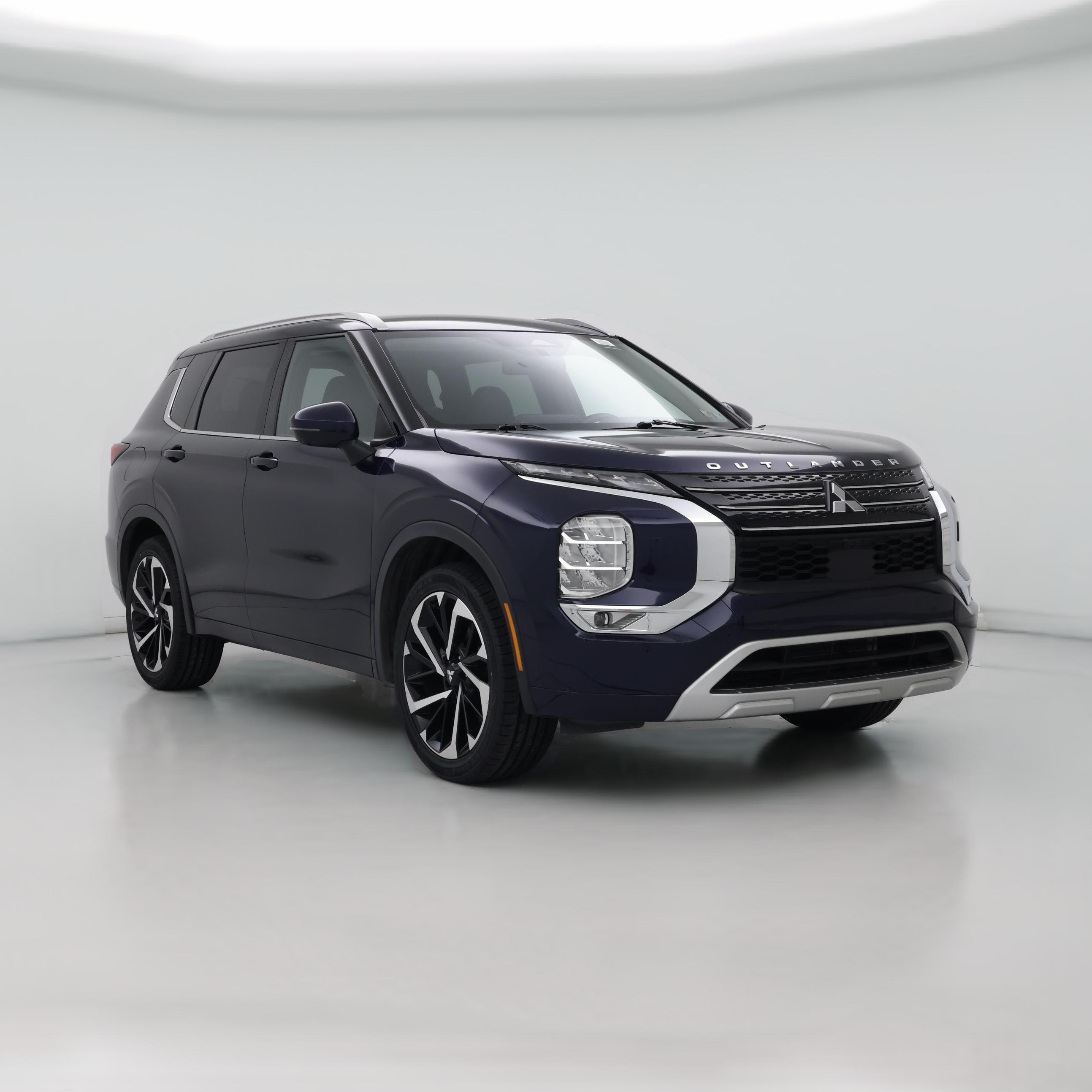 Thumbnail: 2022 Mitsubishi Outlander - 1